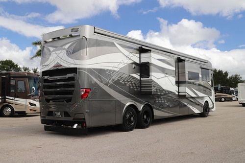 2027 Newmar Essex 4551