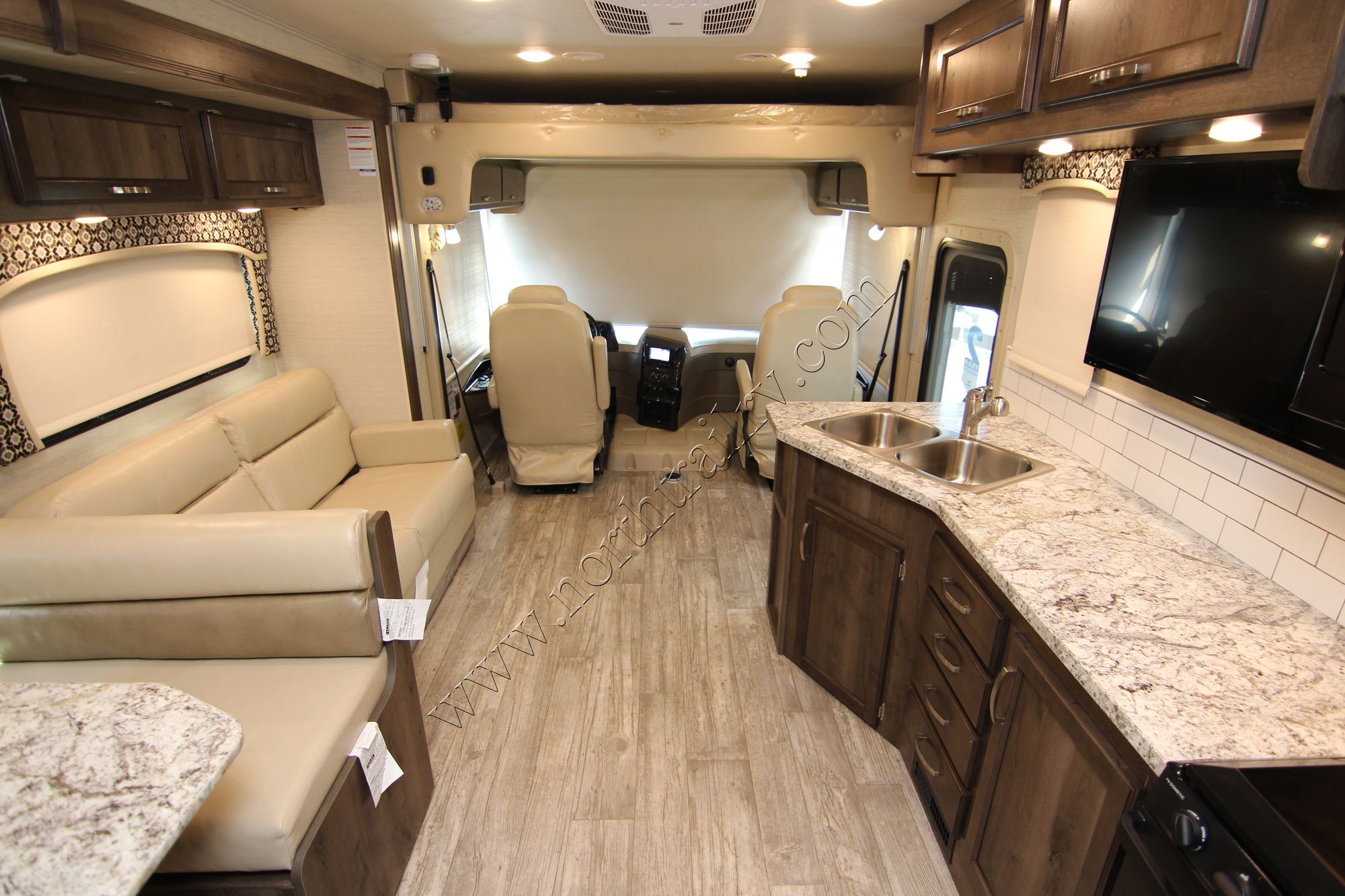 New 2018 Jayco Alante 31V Class A  For Sale