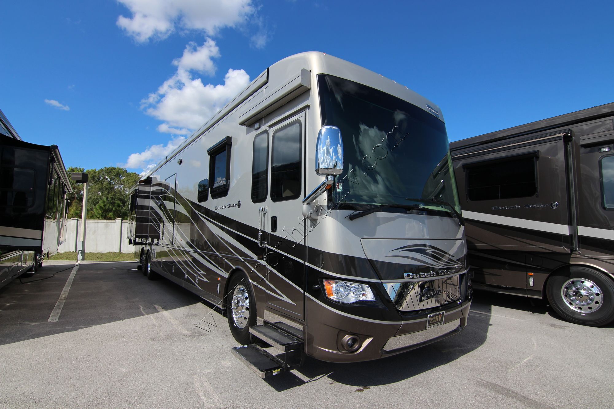 New 2018 Newmar Dutch Star 4311 Class A  For Sale