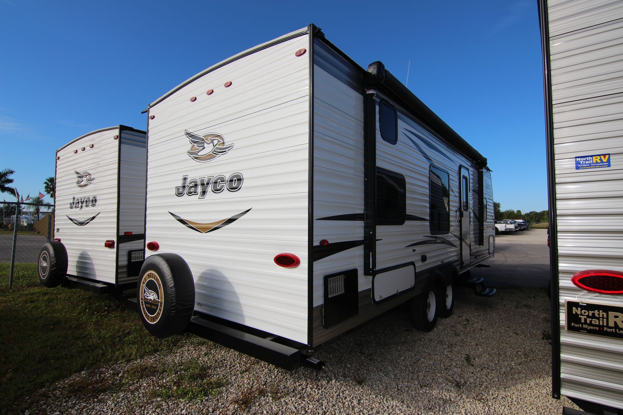 New 2018 Jayco Jay Flight SLX 264BH Travel Trailer  For Sale