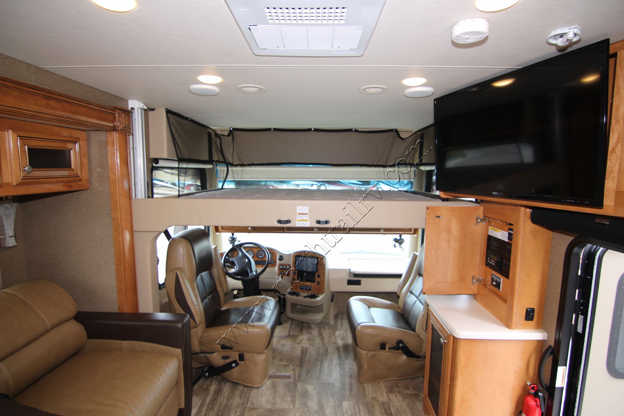 Used 2016 Thor Palazzo 36.2 Class A  For Sale