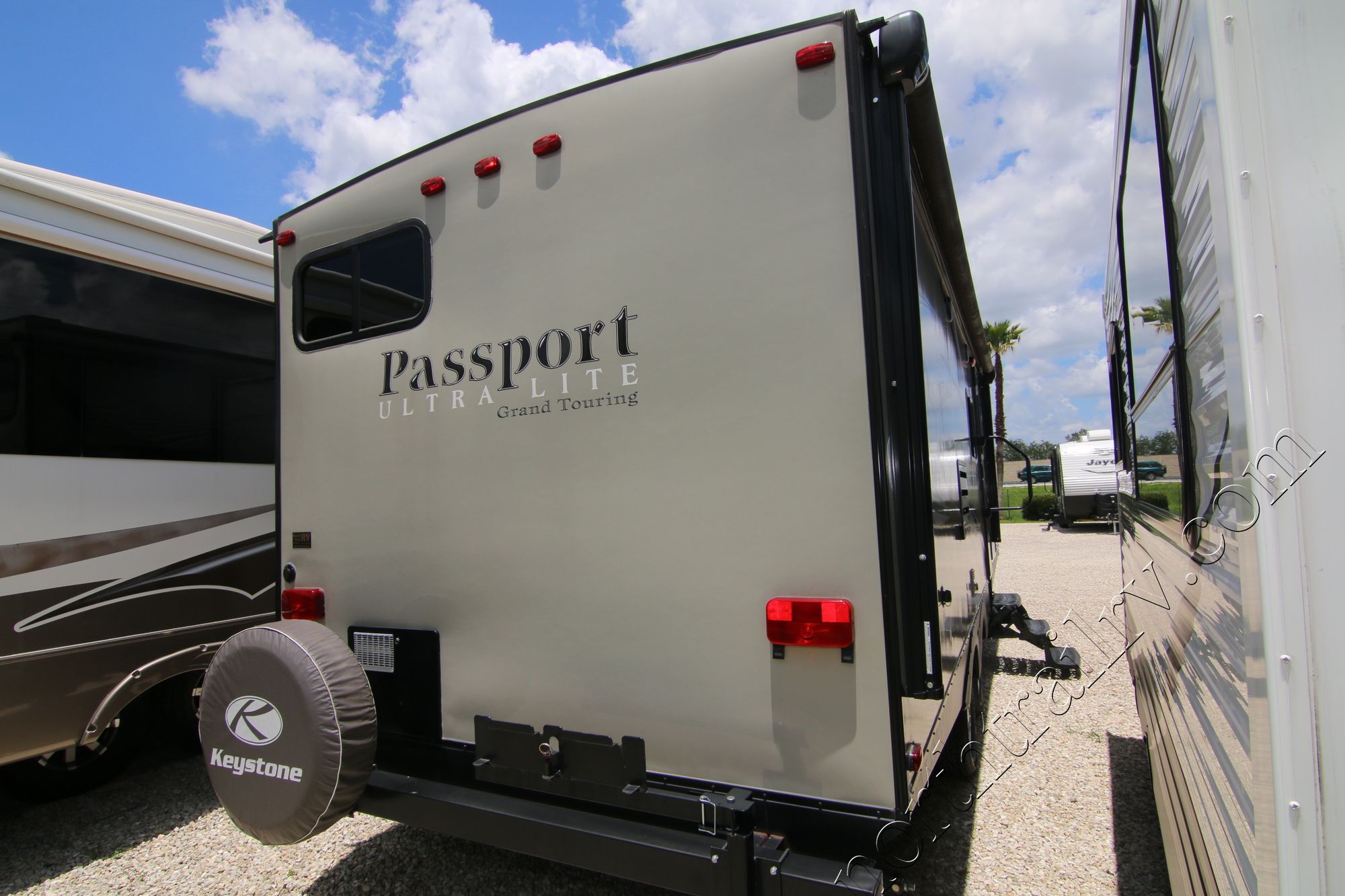 Used 2016 Keystone Passport 2510RB Travel Trailer  For Sale