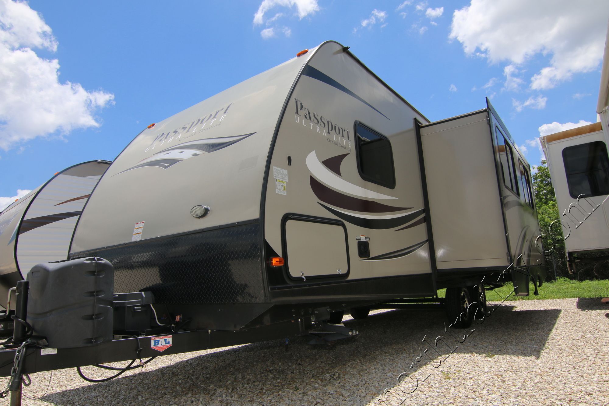 Used 2016 Keystone Passport 2510RB Travel Trailer  For Sale