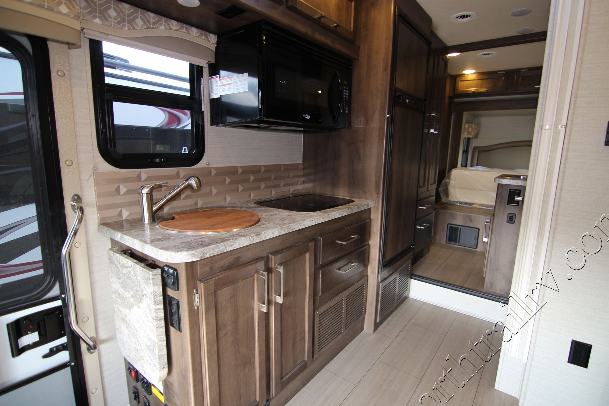 New 2018 Jayco Melbourne 24K Class C  For Sale