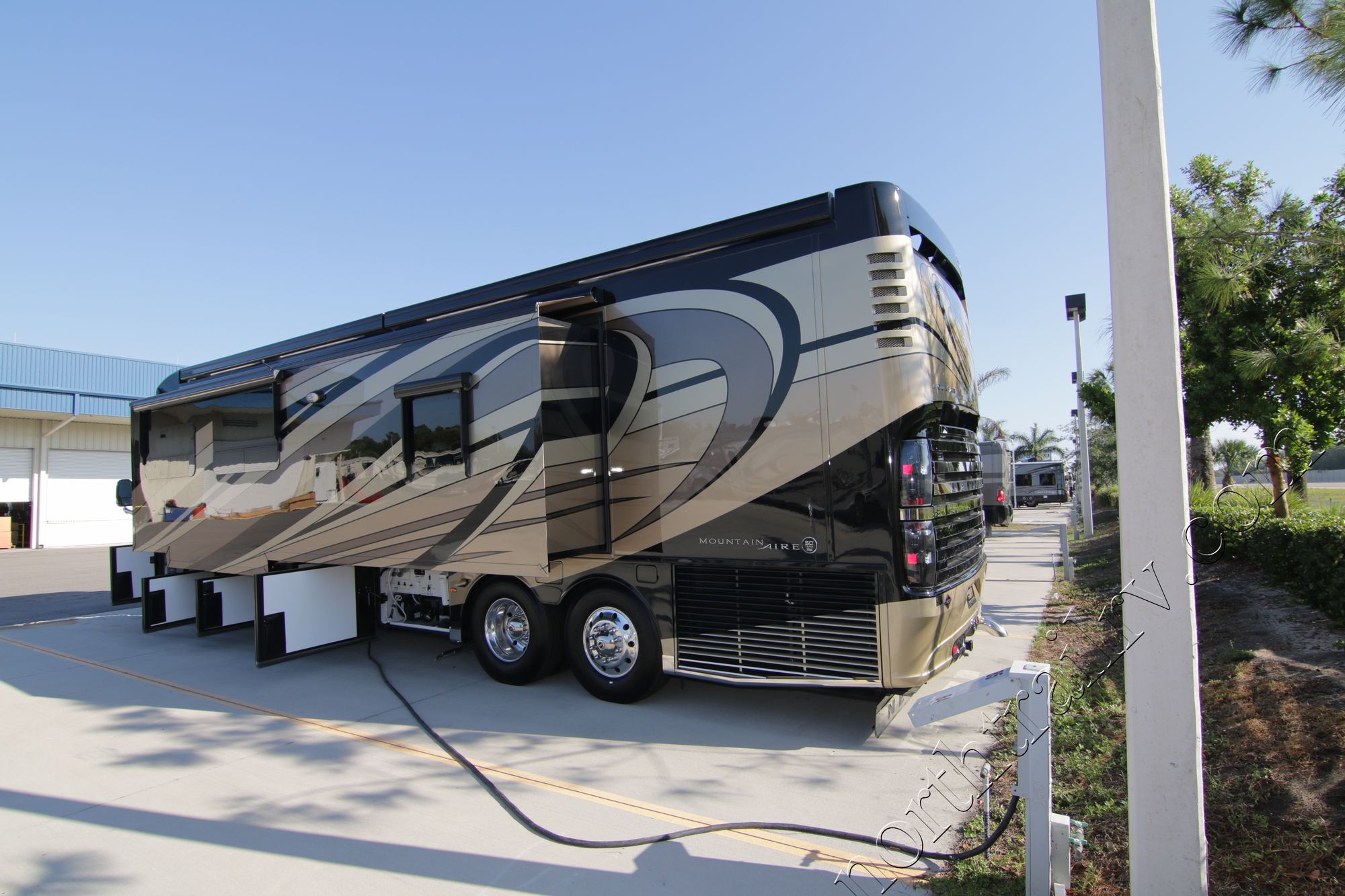 New 2018 Newmar Mountain Aire 4047 Class A  For Sale