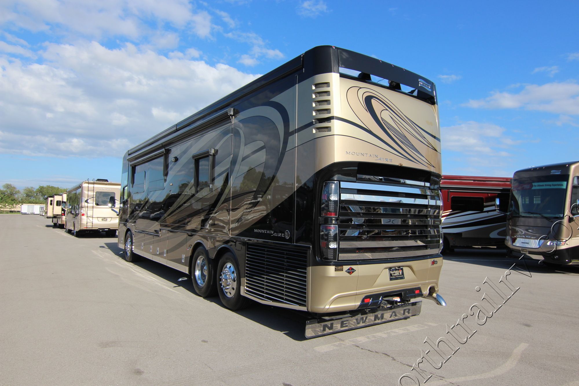 New 2018 Newmar Mountain Aire 4047 Class A  For Sale