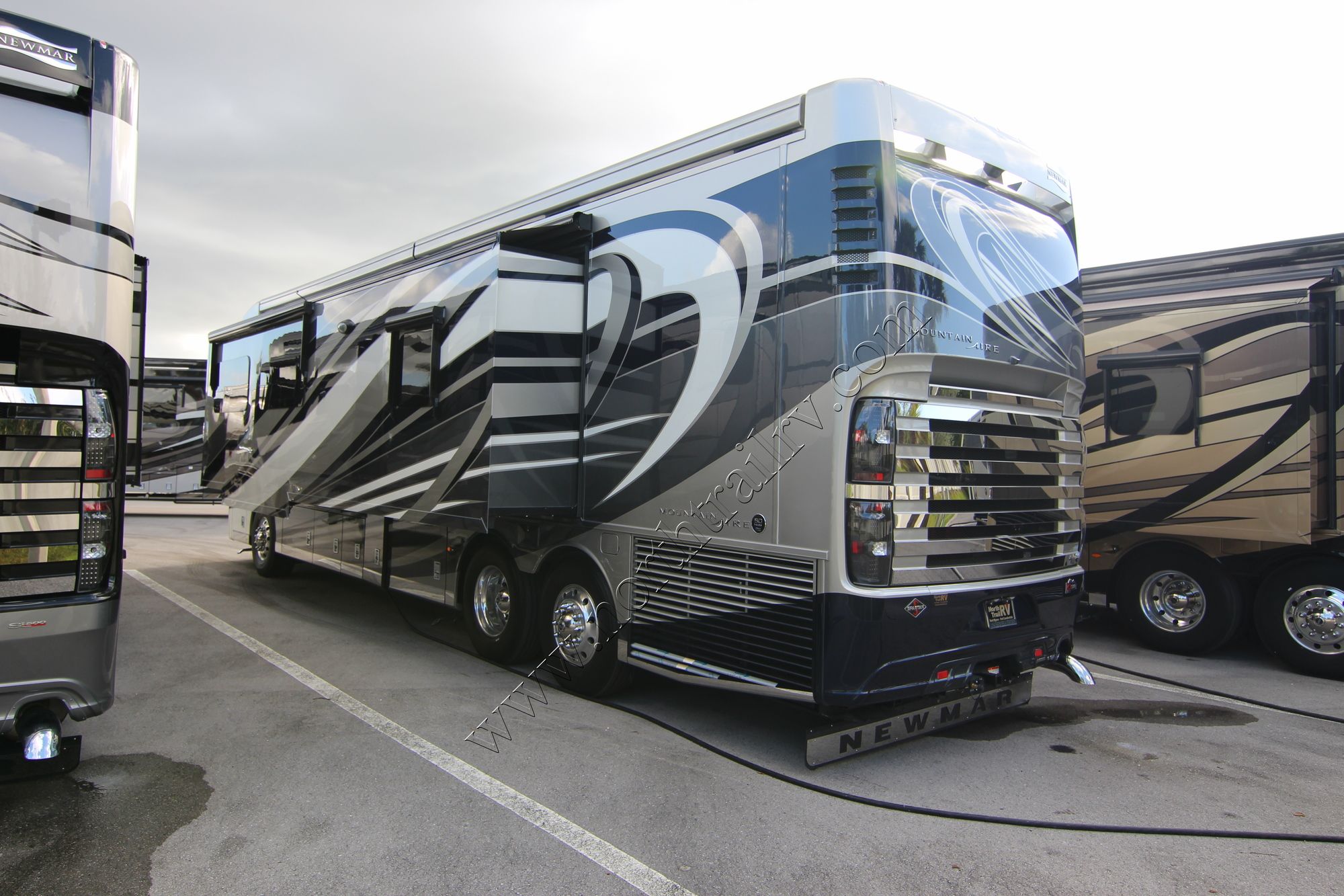 New 2018 Newmar Mountain Aire 4047 Class A  For Sale