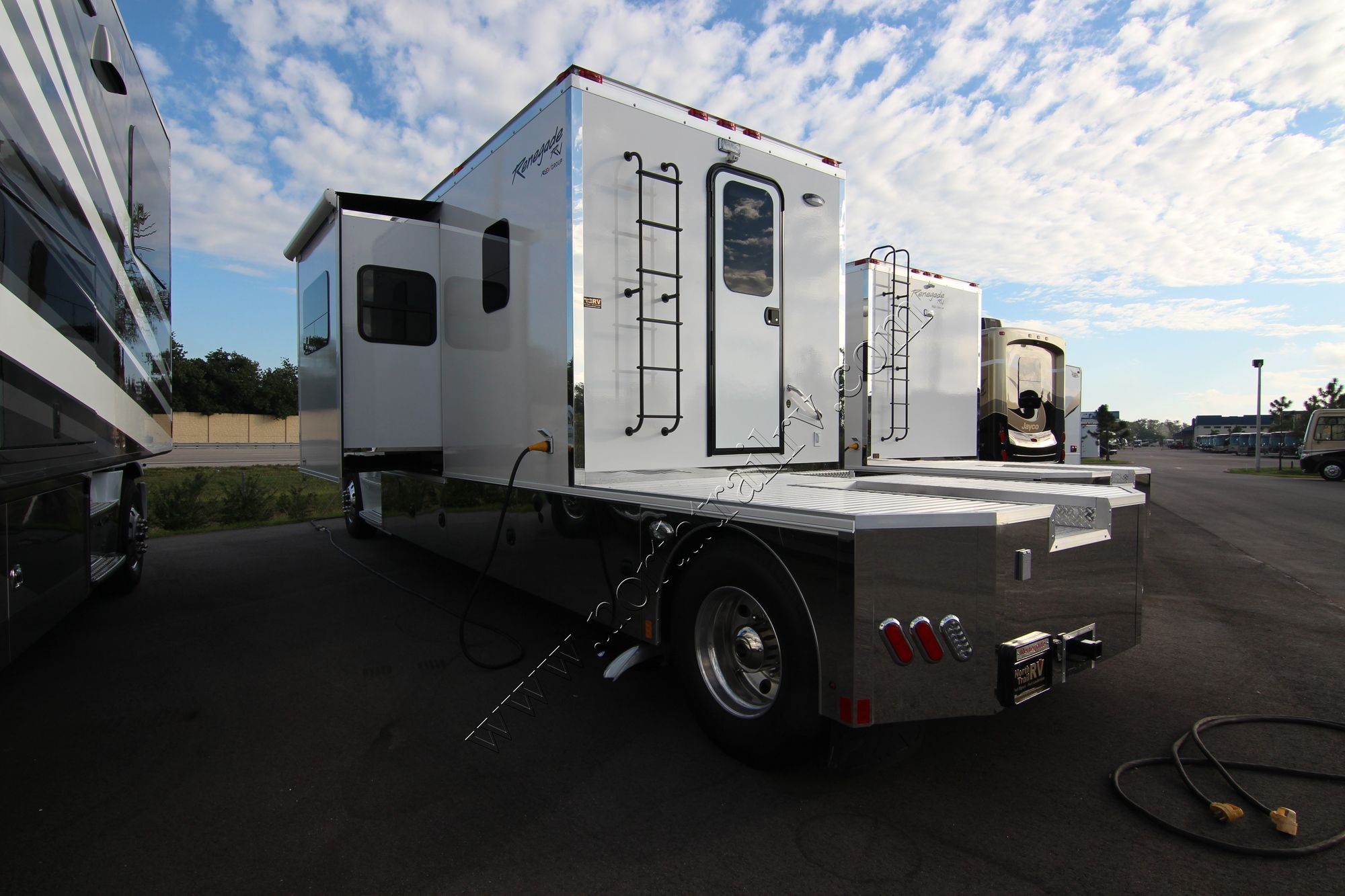 New 2018 Renegade Rv Sport Deck 1500 AS Class C  For Sale