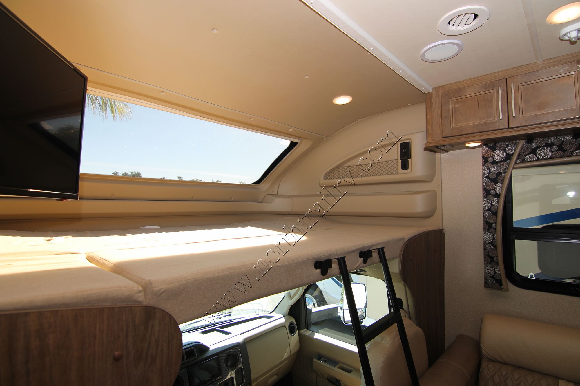 New 2018 Jayco Greyhawk Prestige 30XP Class C  For Sale