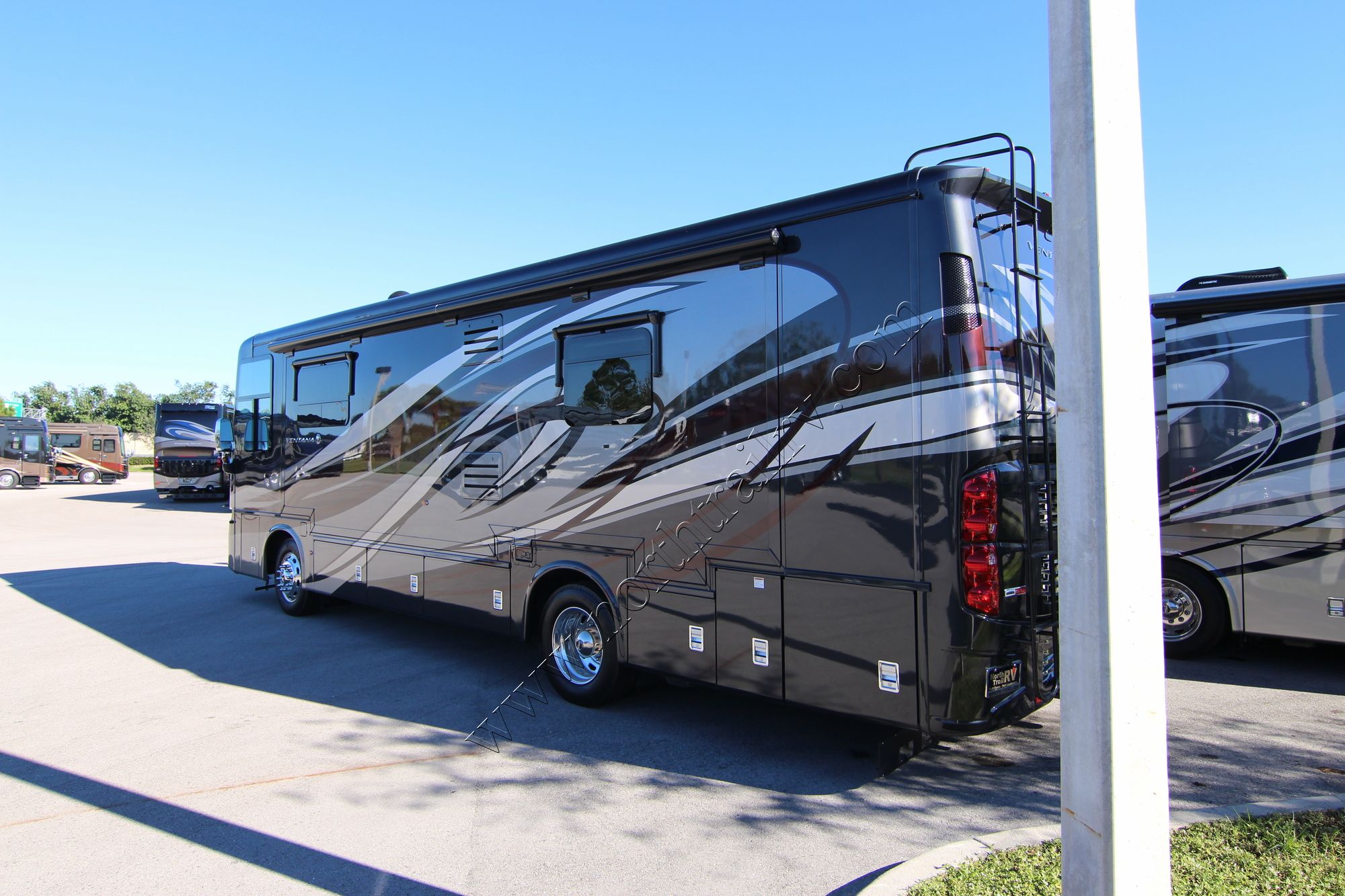 New 2018 Newmar Ventana 3407 Class A  For Sale