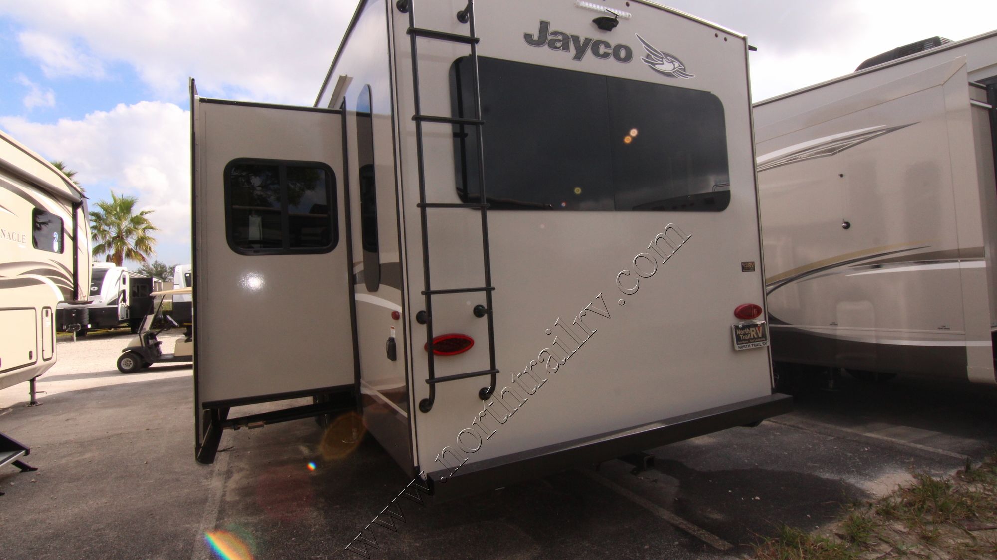 New 2018 Jayco Eagle Ht 28.5RSTS Fifth Wheel  For Sale