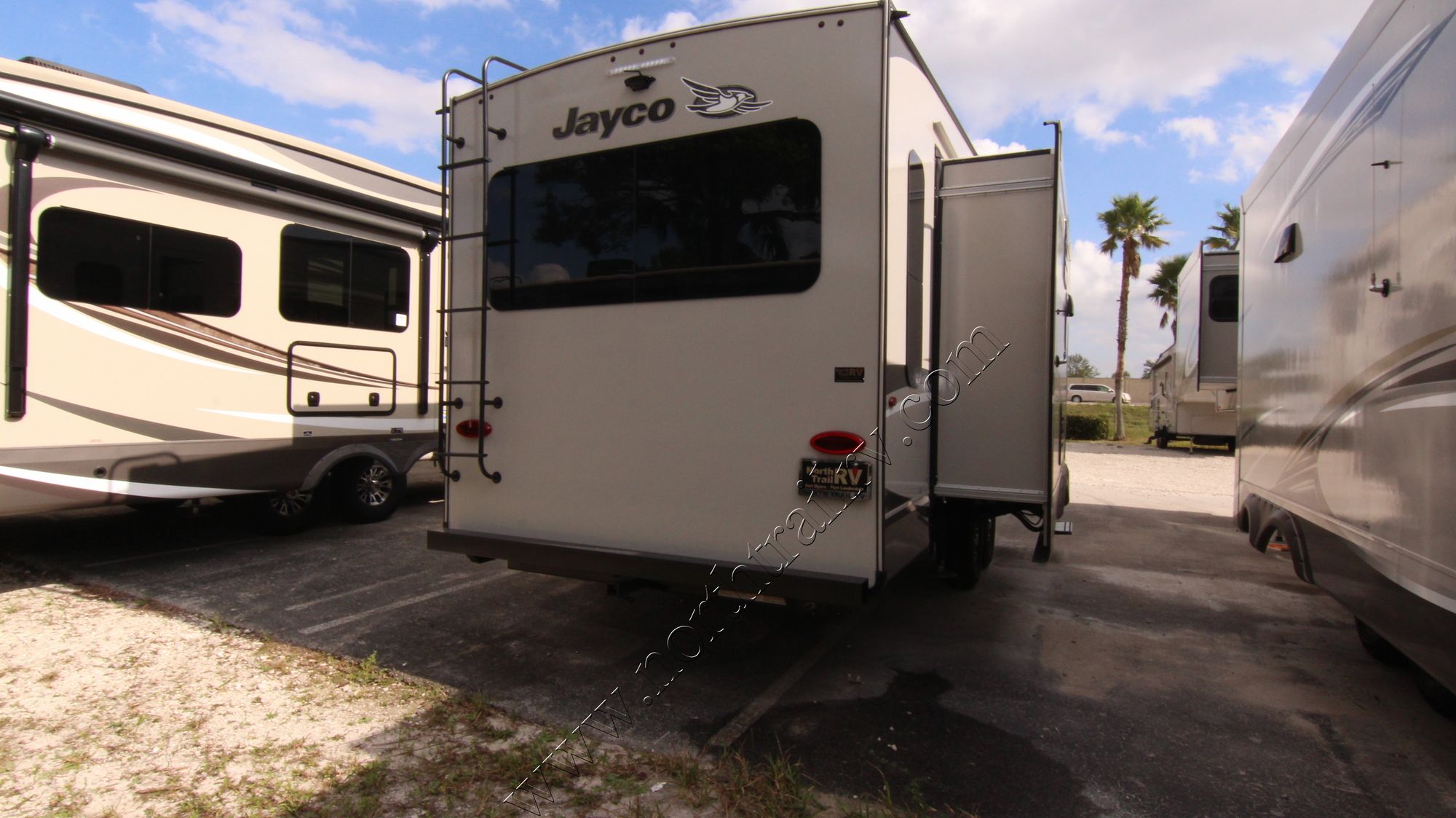 New 2018 Jayco Eagle Ht 28.5RSTS Fifth Wheel  For Sale