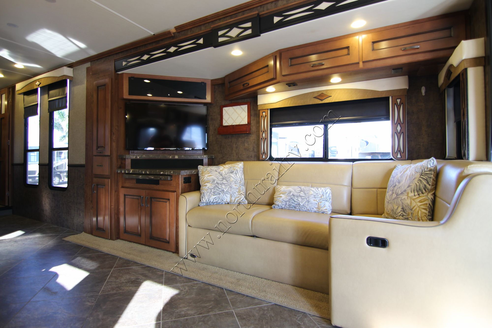 Used 2014 Fleetwood Excursion 35B Class A  For Sale