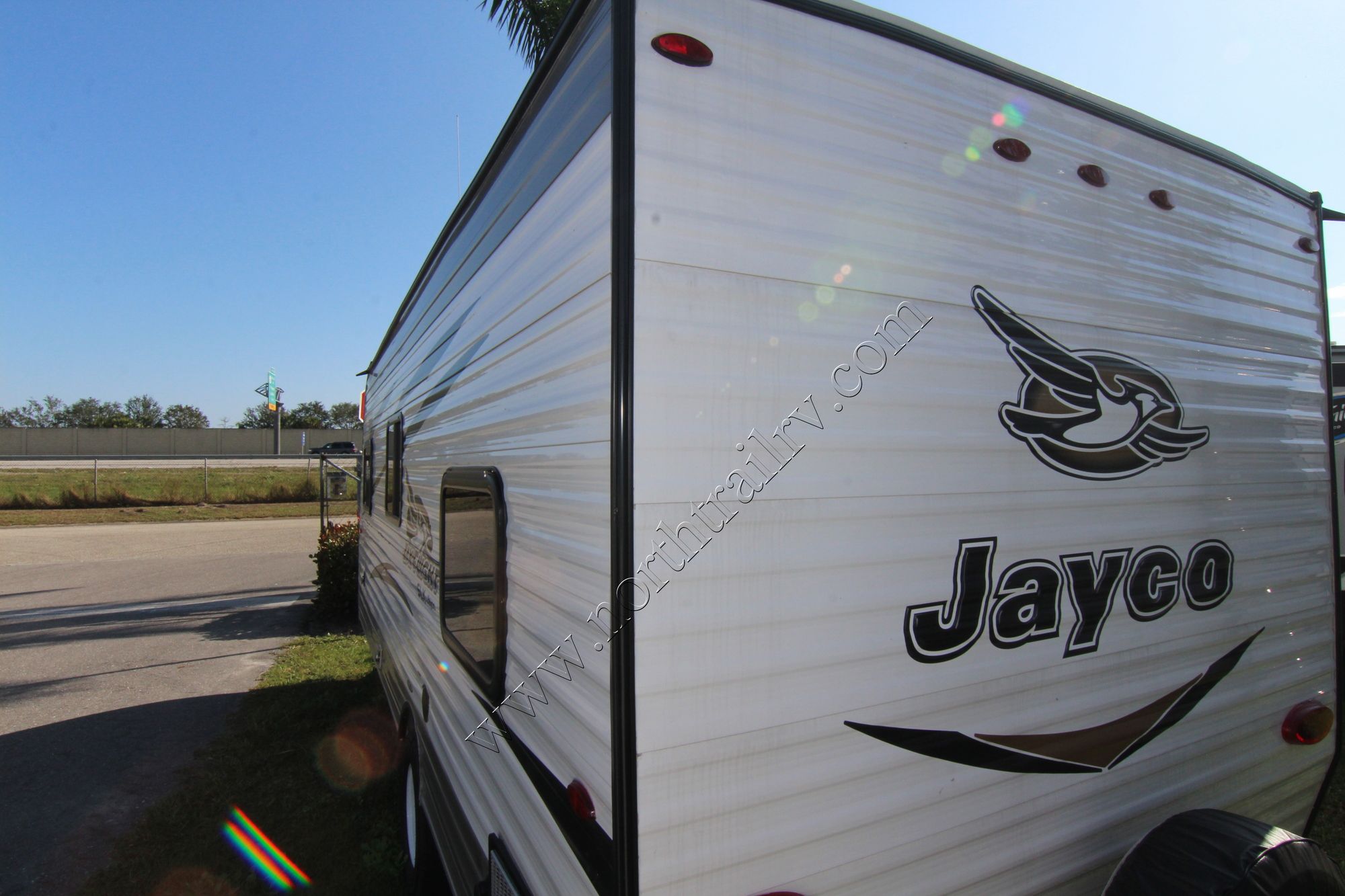 New 2018 Jayco Jay Flight SLX 174BH Travel Trailer  For Sale