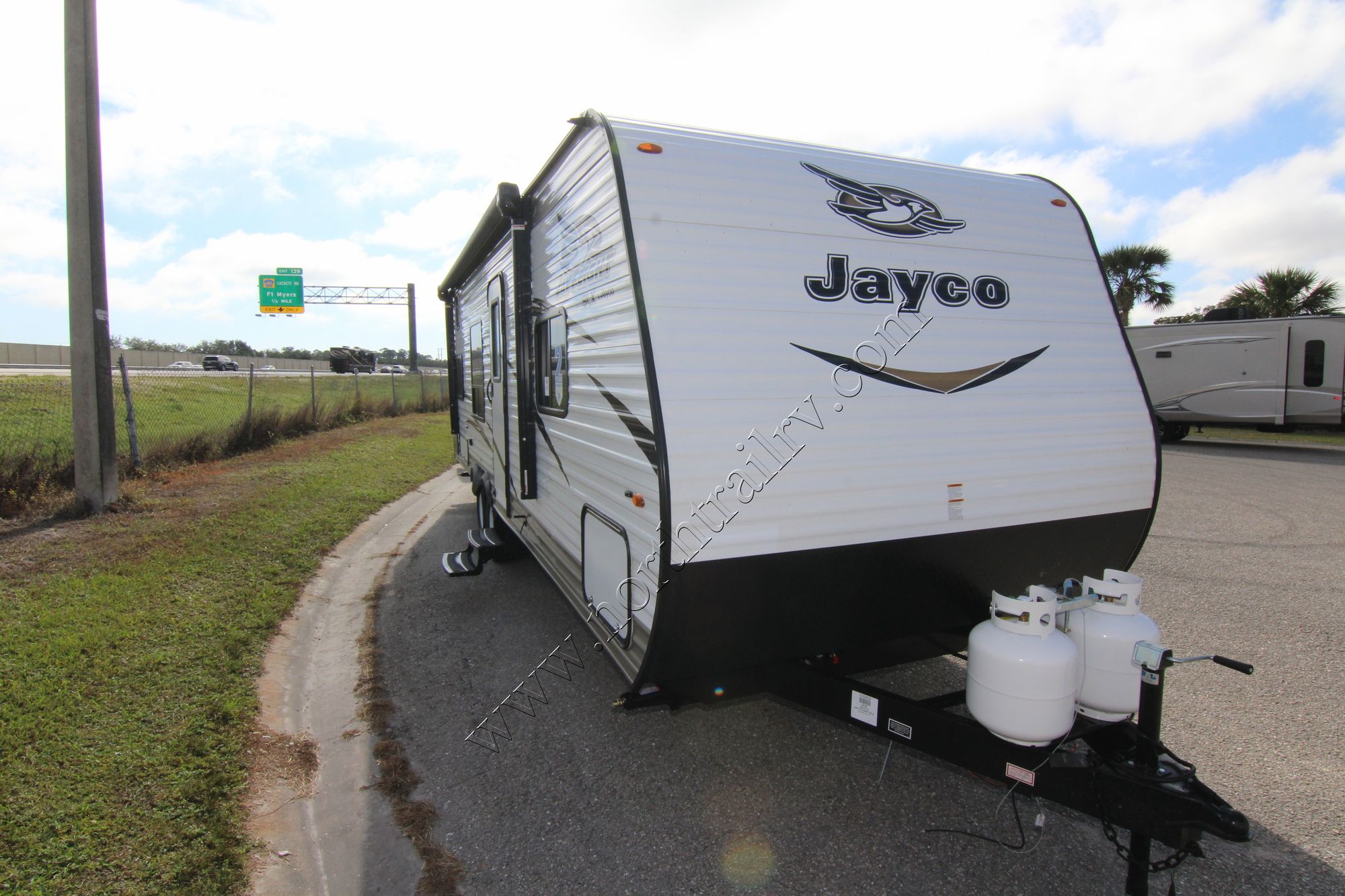 New 2018 Jayco Jay Flight SLX 264BH Travel Trailer  For Sale