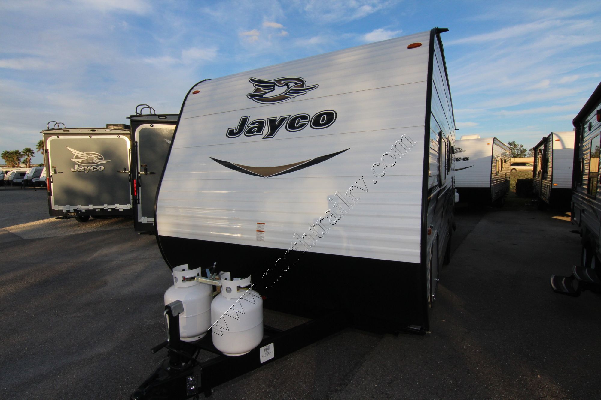 New 2018 Jayco Jay Flight SLX 232RB Travel Trailer  For Sale