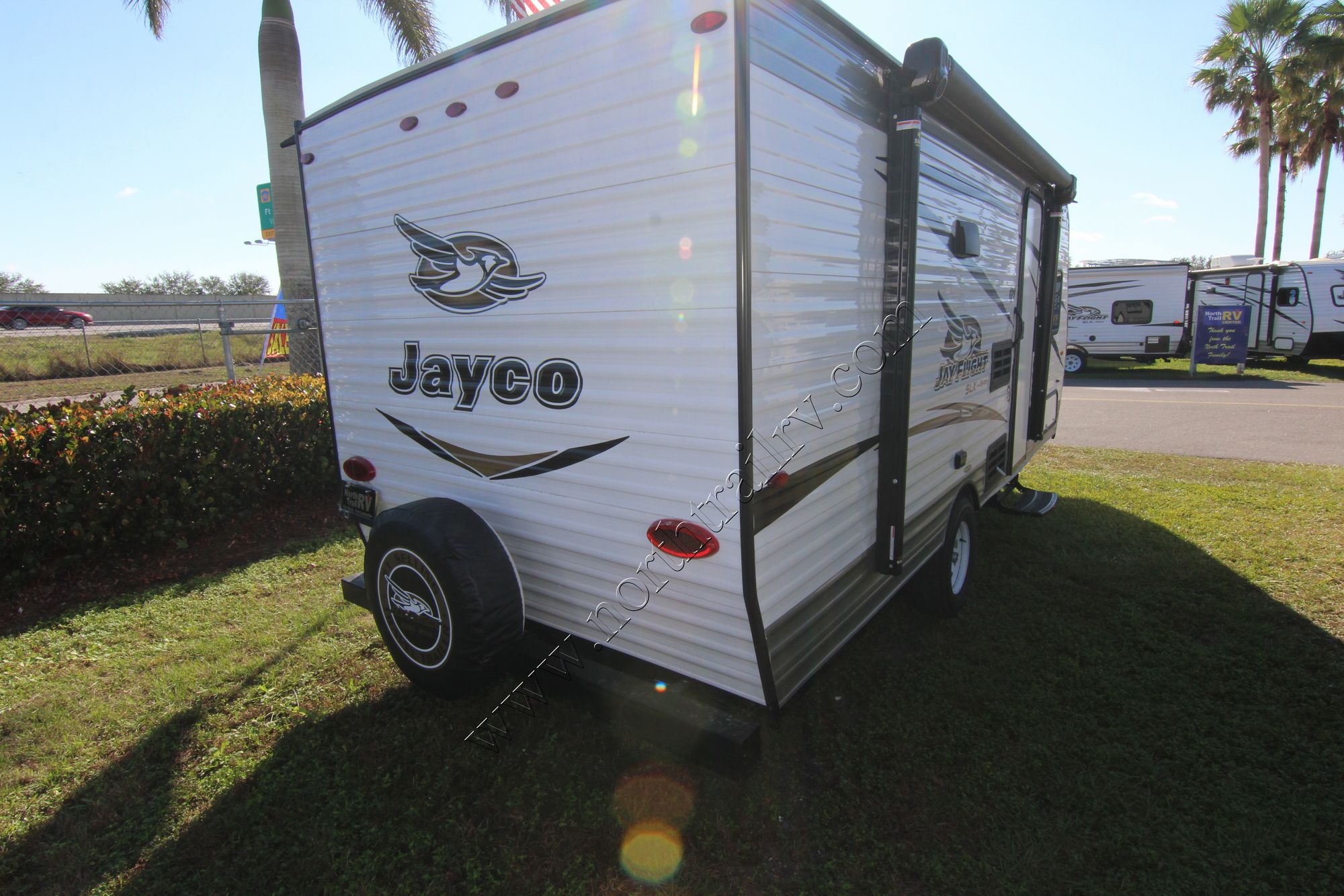 New 2018 Jayco Jay Flight SLX 174BH Travel Trailer  For Sale