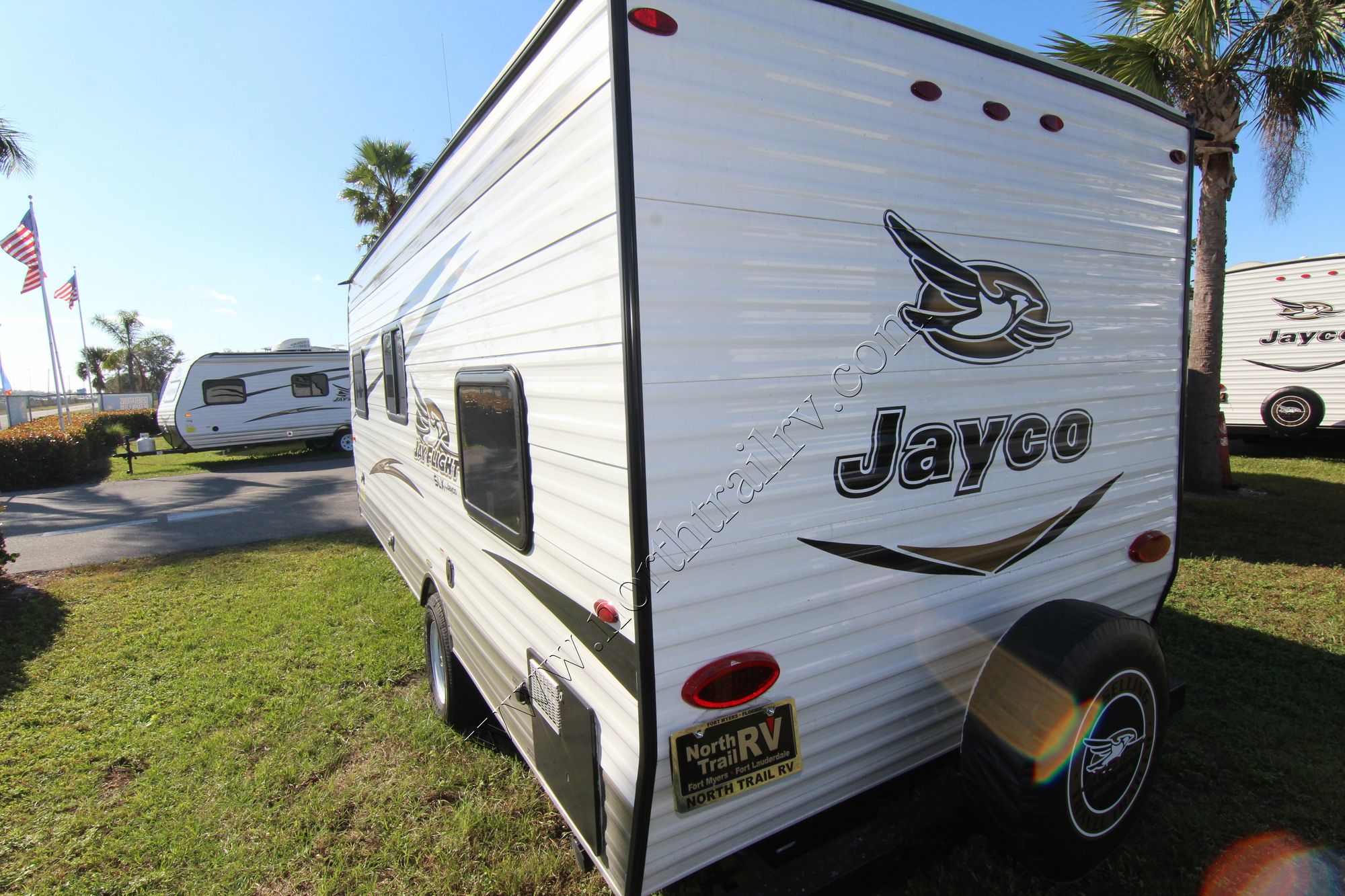 New 2018 Jayco Jay Flight SLX 174BH Travel Trailer  For Sale