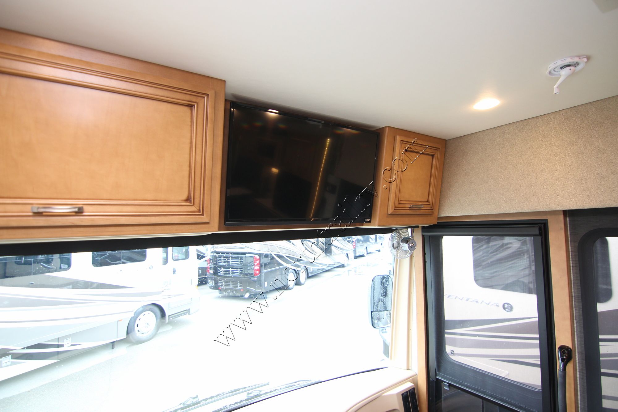 New 2018 Newmar Ventana Le 4002 Class A  For Sale