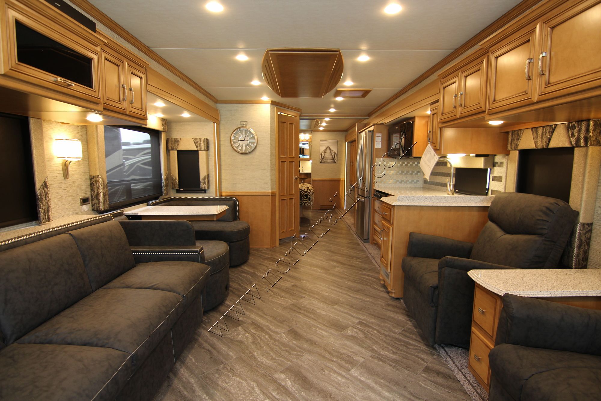 New 2018 Newmar Ventana Le 4002 Class A  For Sale