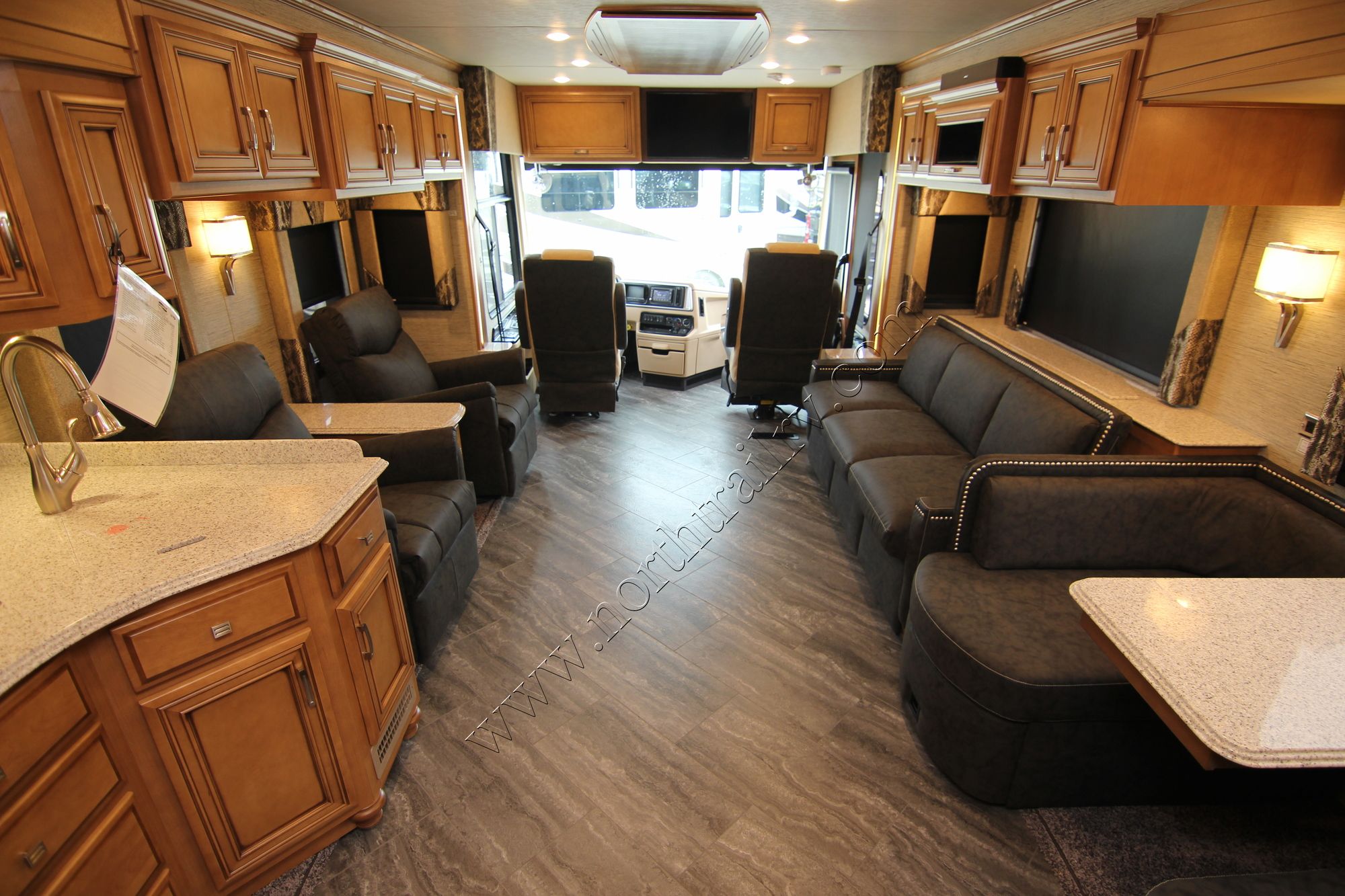 New 2018 Newmar Ventana Le 4002 Class A  For Sale