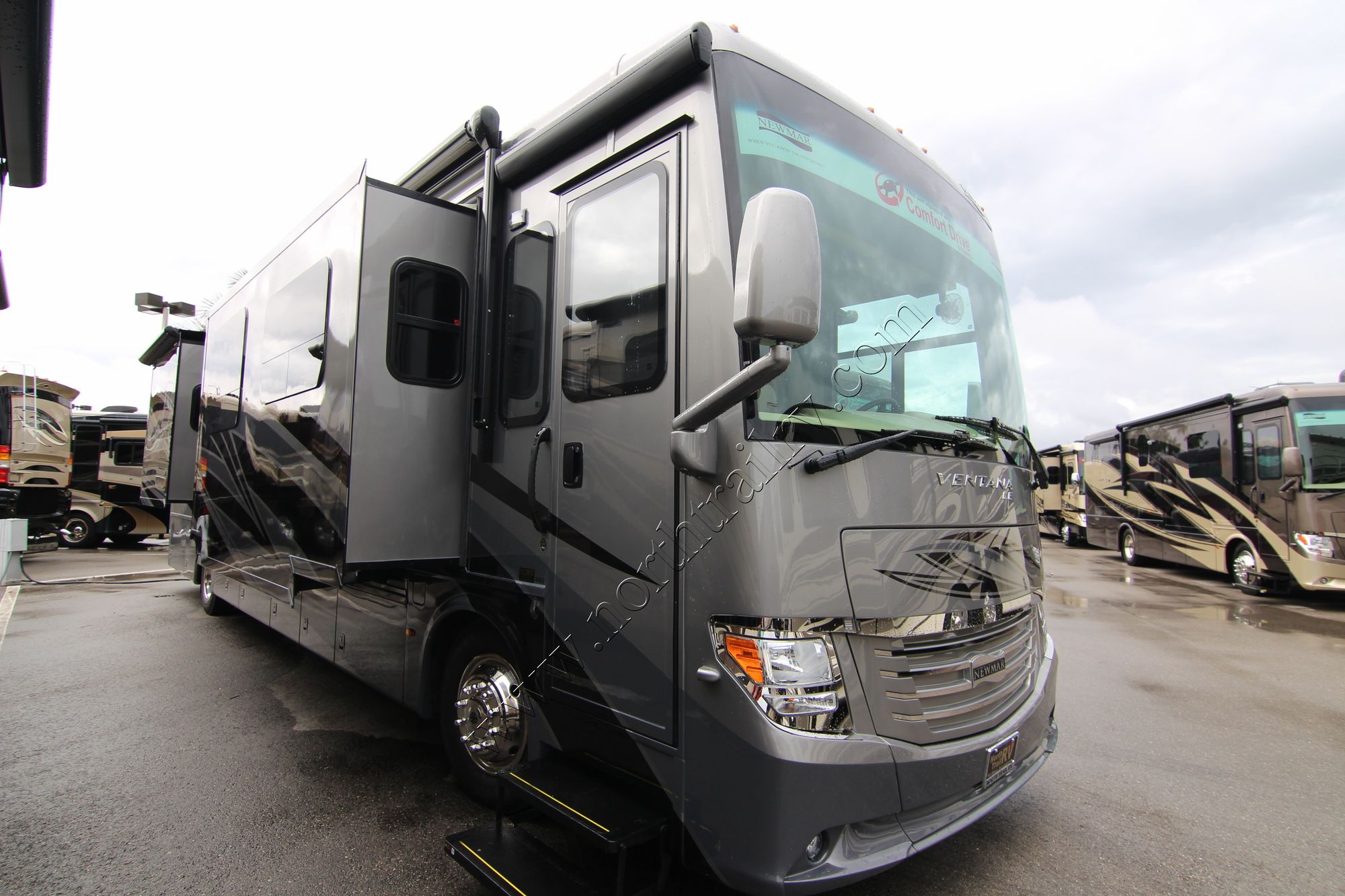 New 2018 Newmar Ventana Le 4002 Class A  For Sale