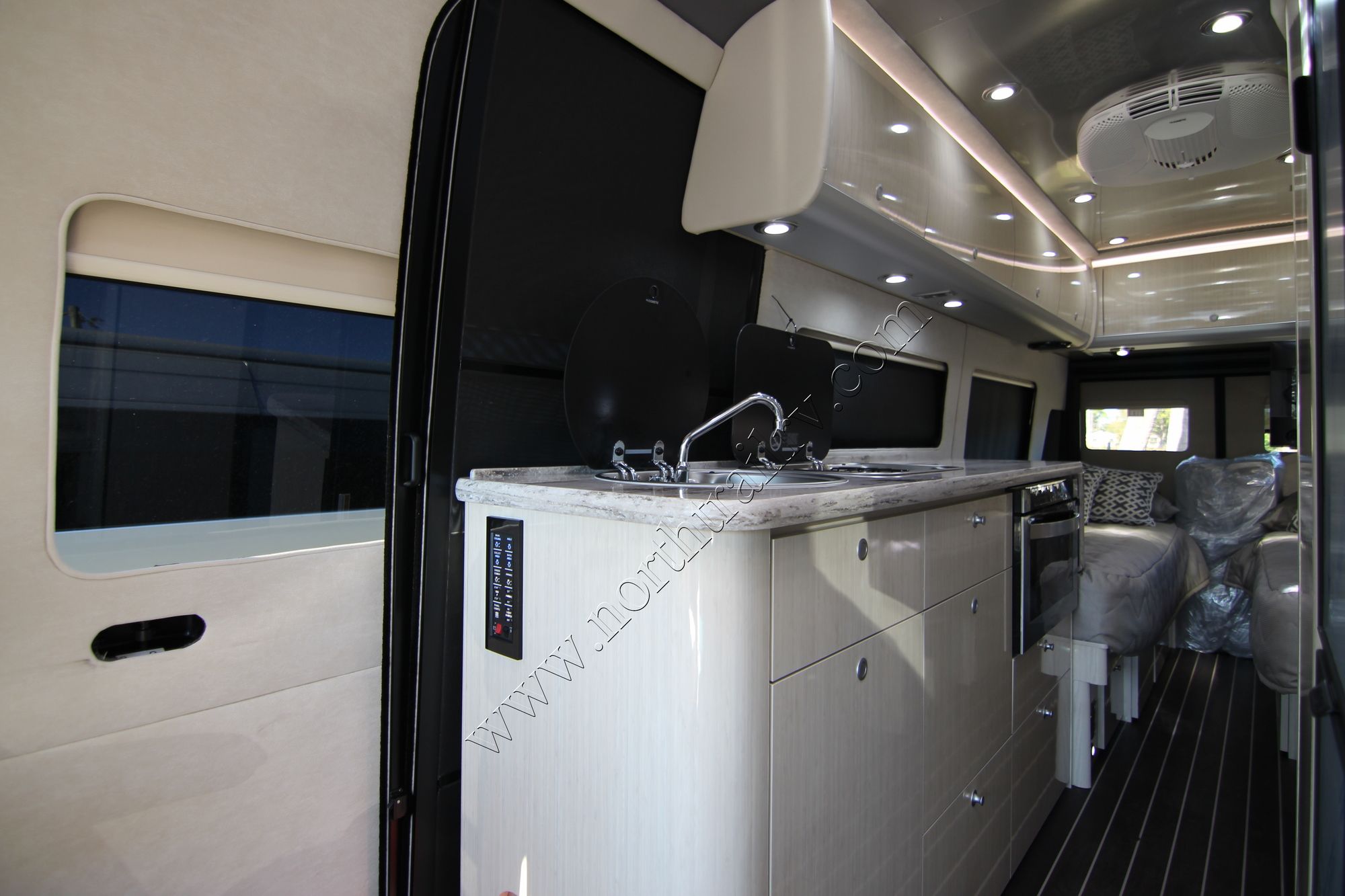 New 2018 Airstream Interstate GT TWIN BED Class B  For Sale