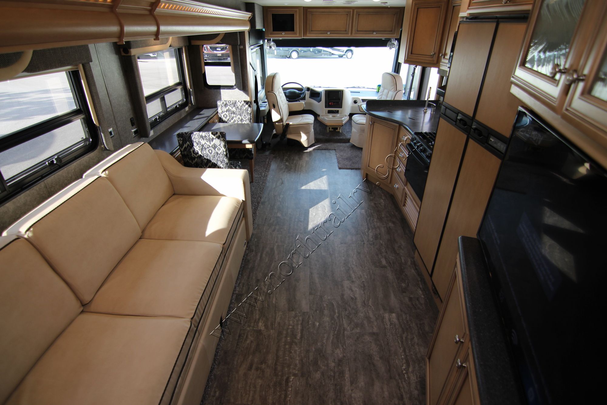 New 2018 Newmar Bay Star Sport 3307 Class A  For Sale