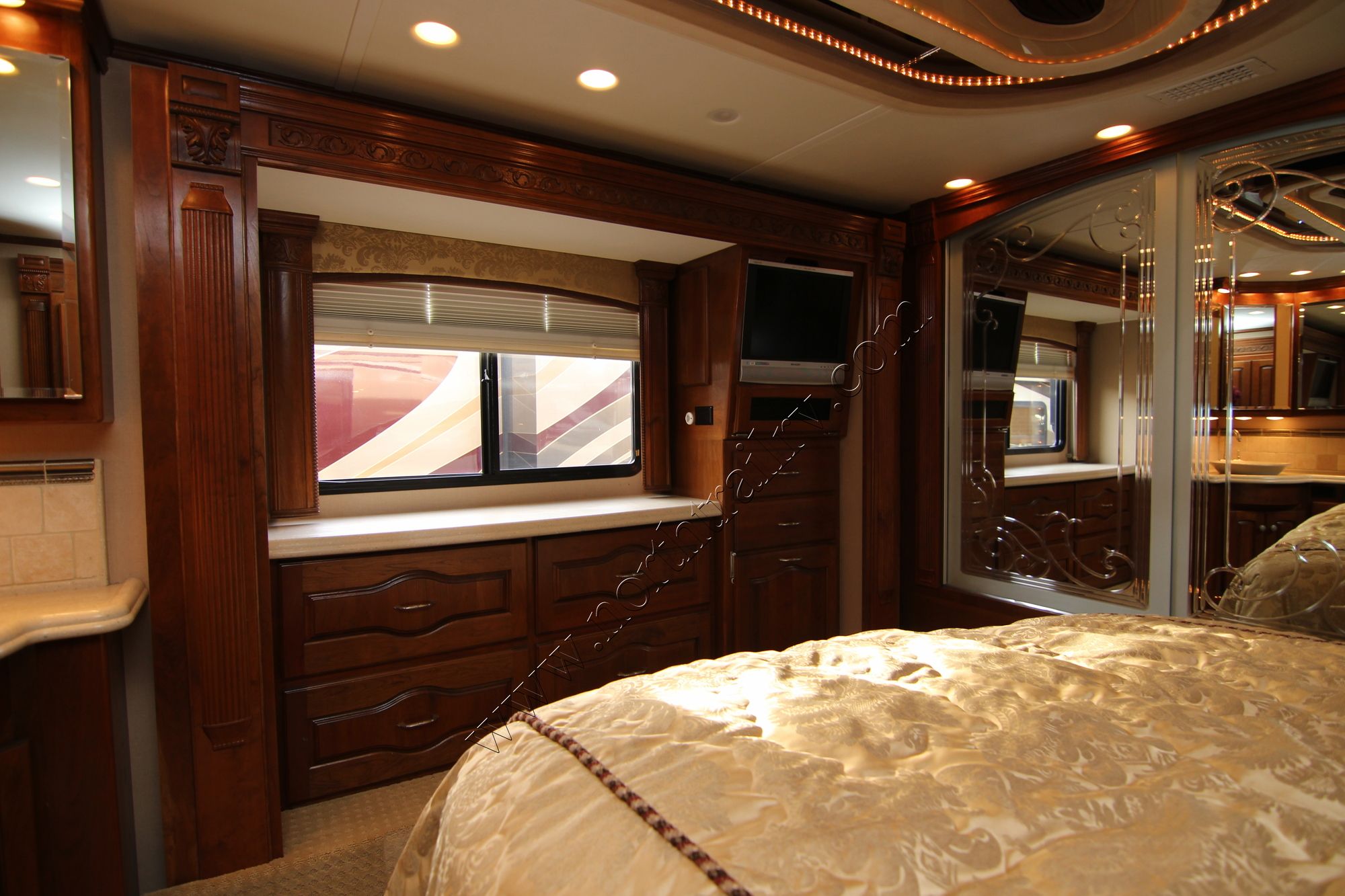 Used 2006 Monaco Signature 45 COMMANDER Class A  For Sale