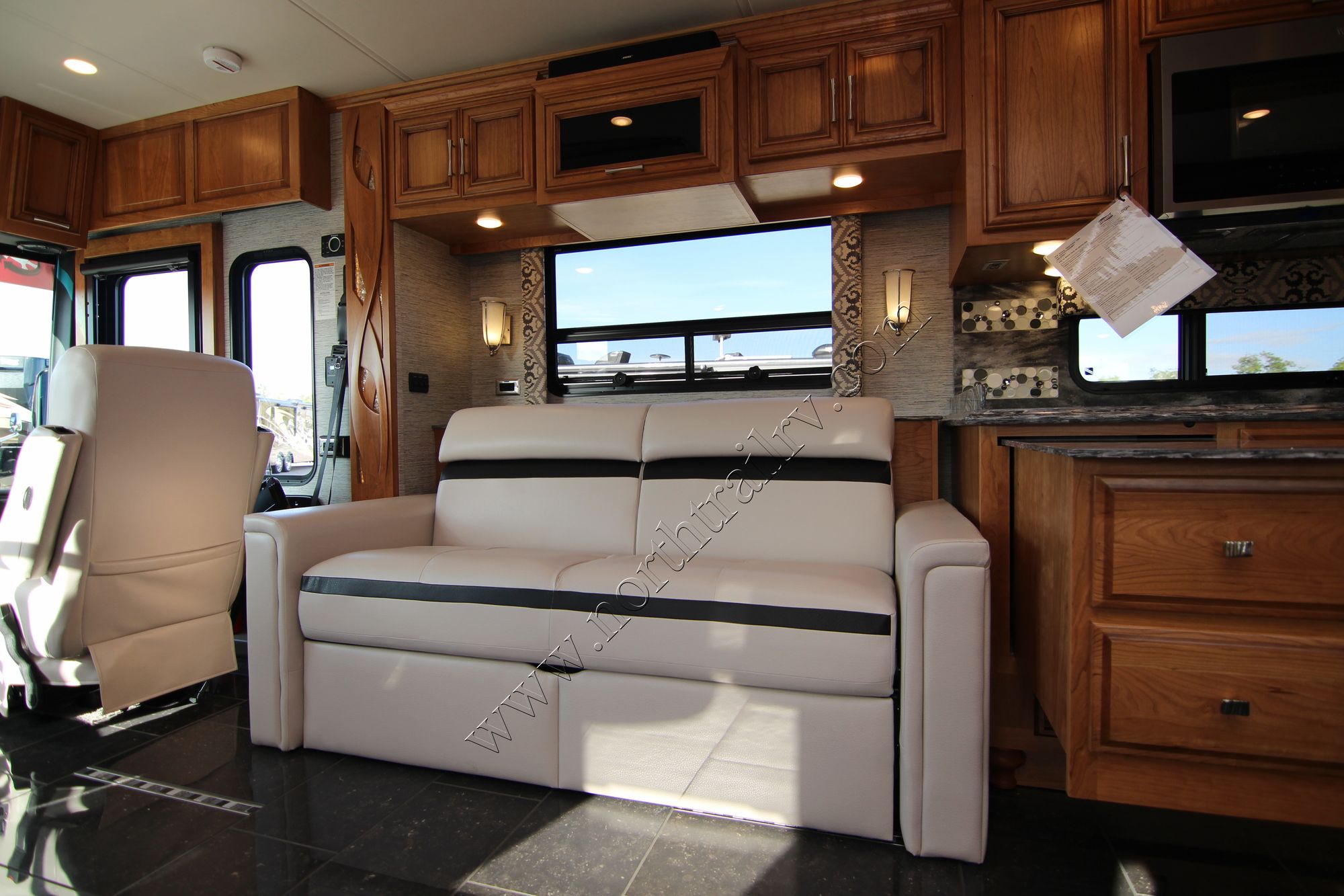 New 2018 Newmar Ventana 4369 Class A  For Sale