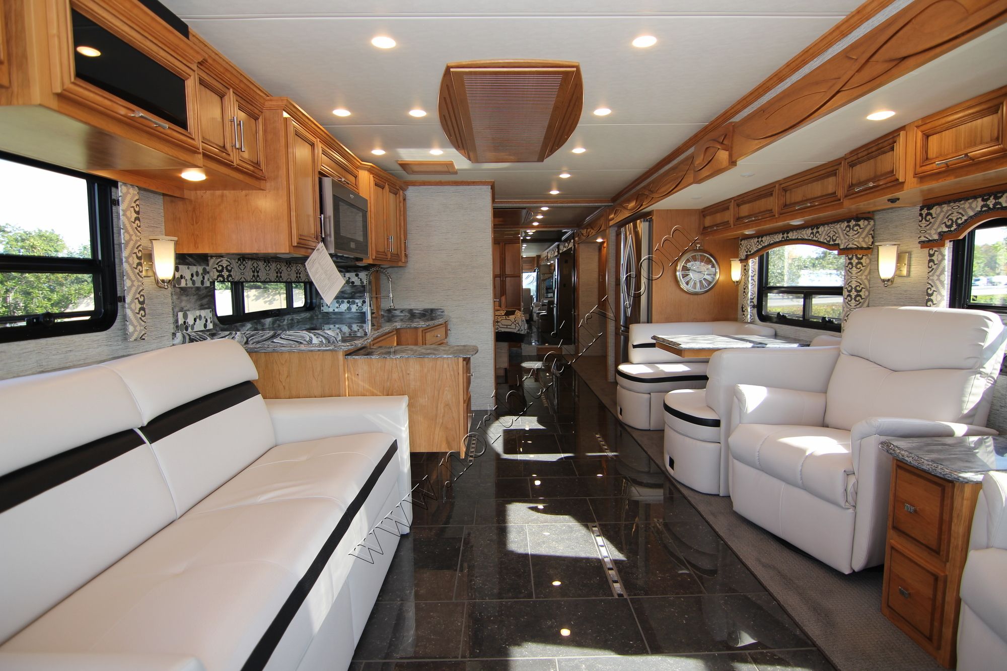 New 2018 Newmar Ventana 4369 Class A  For Sale