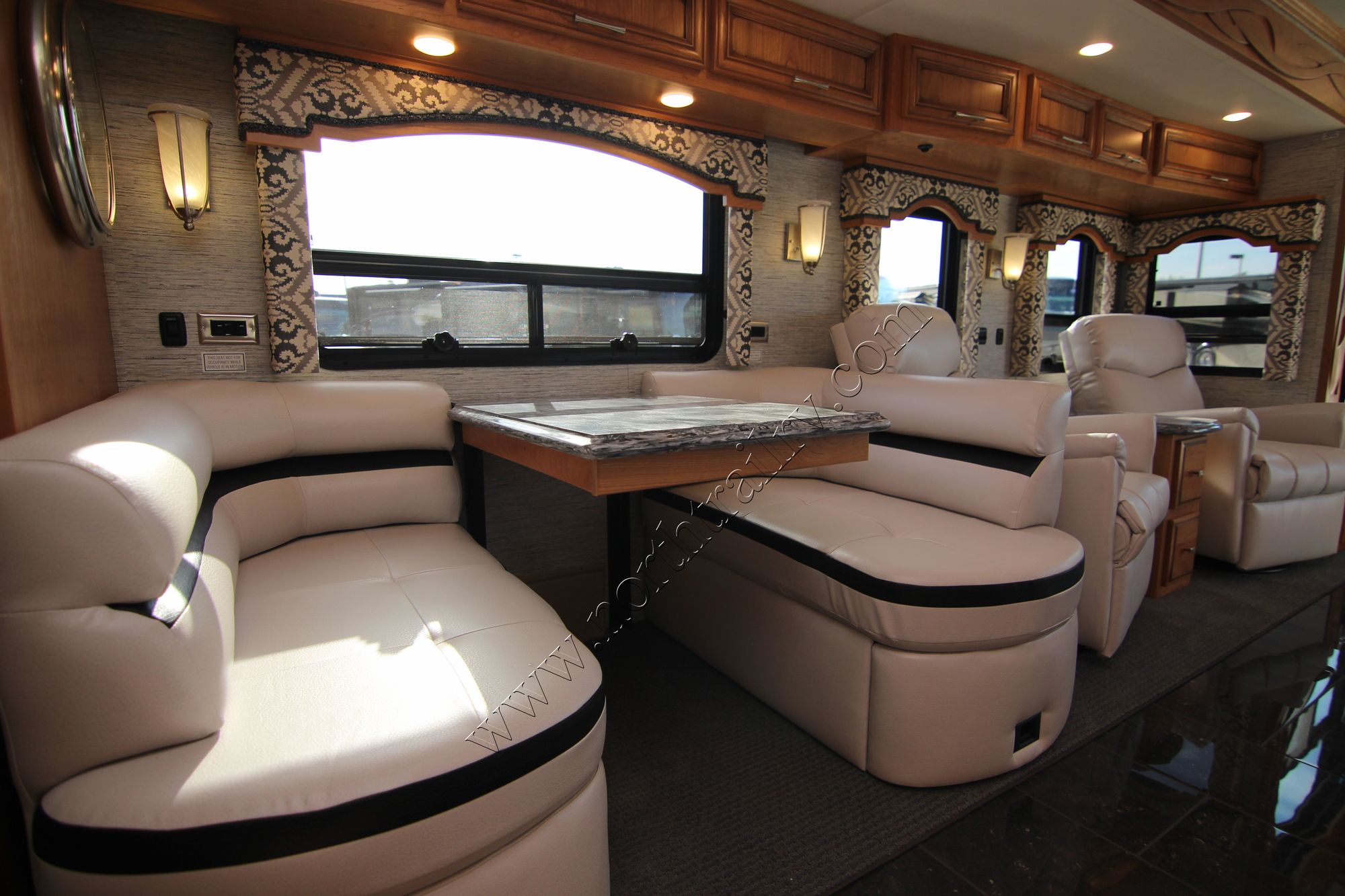 New 2018 Newmar Ventana 4369 Class A  For Sale