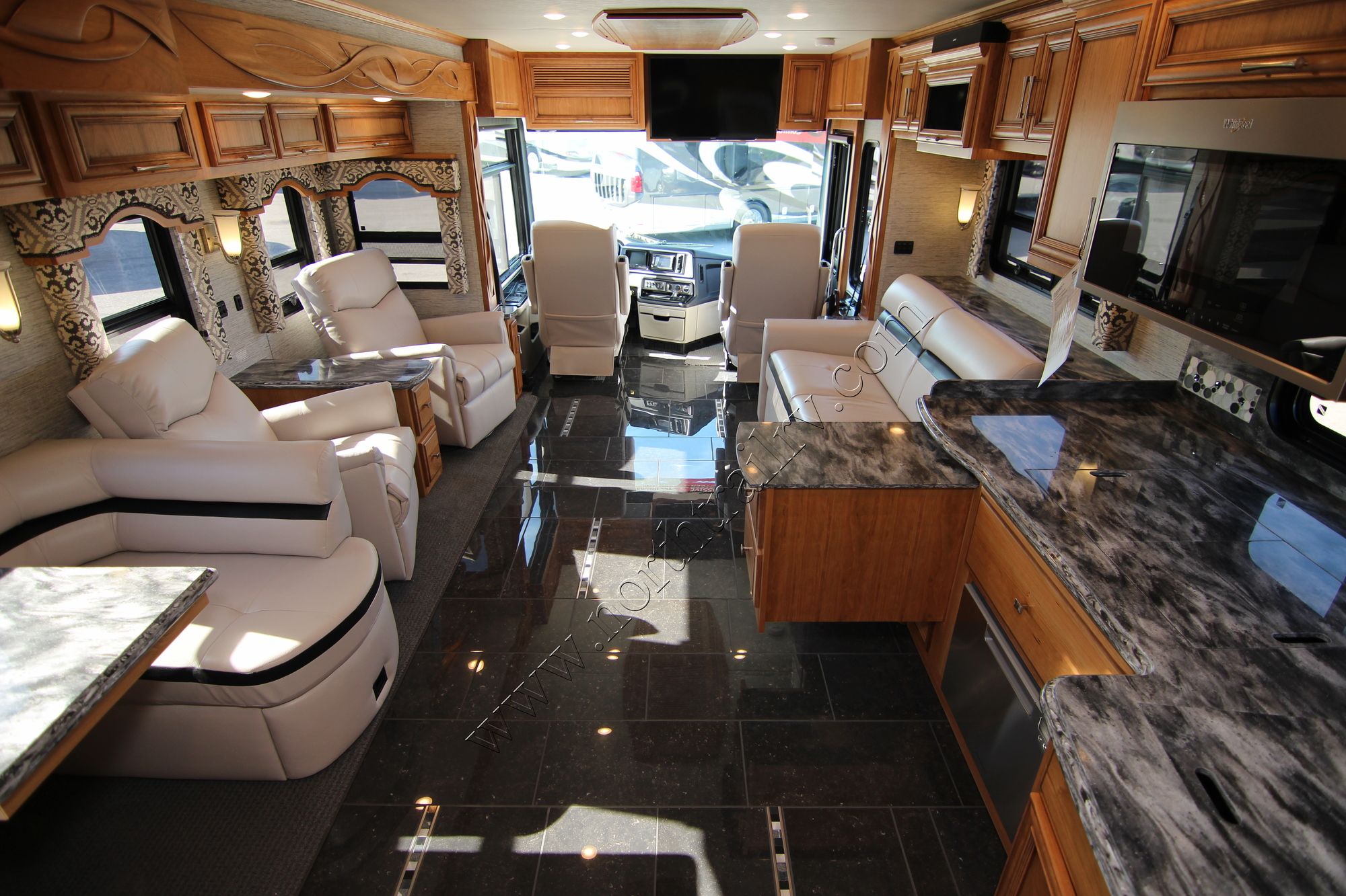 New 2018 Newmar Ventana 4369 Class A  For Sale