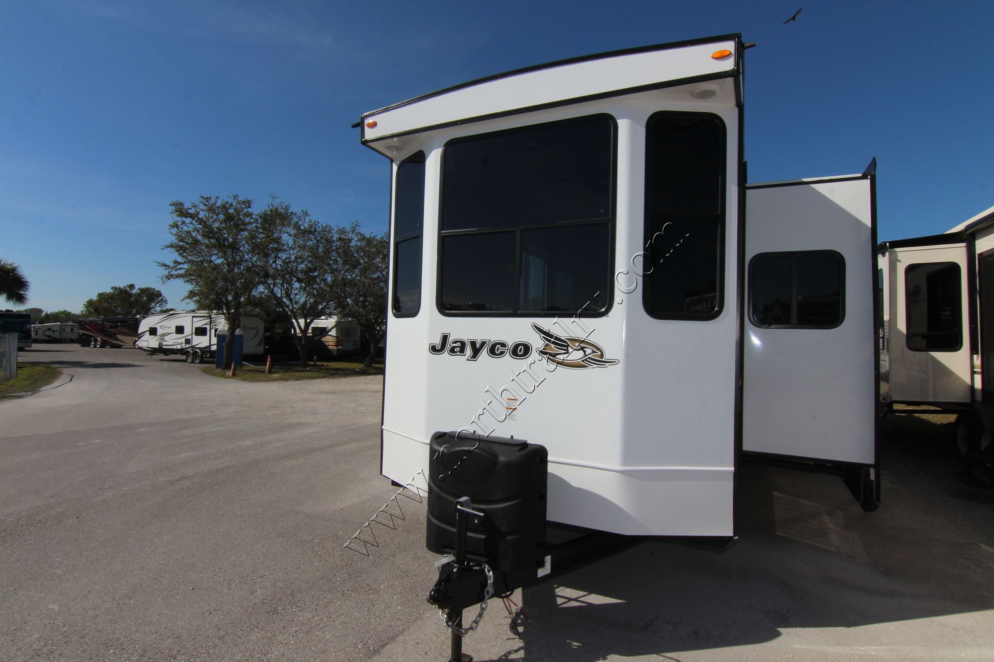 New 2018 Jayco Jay Flightbungalow 40FSDS Travel Trailer  For Sale