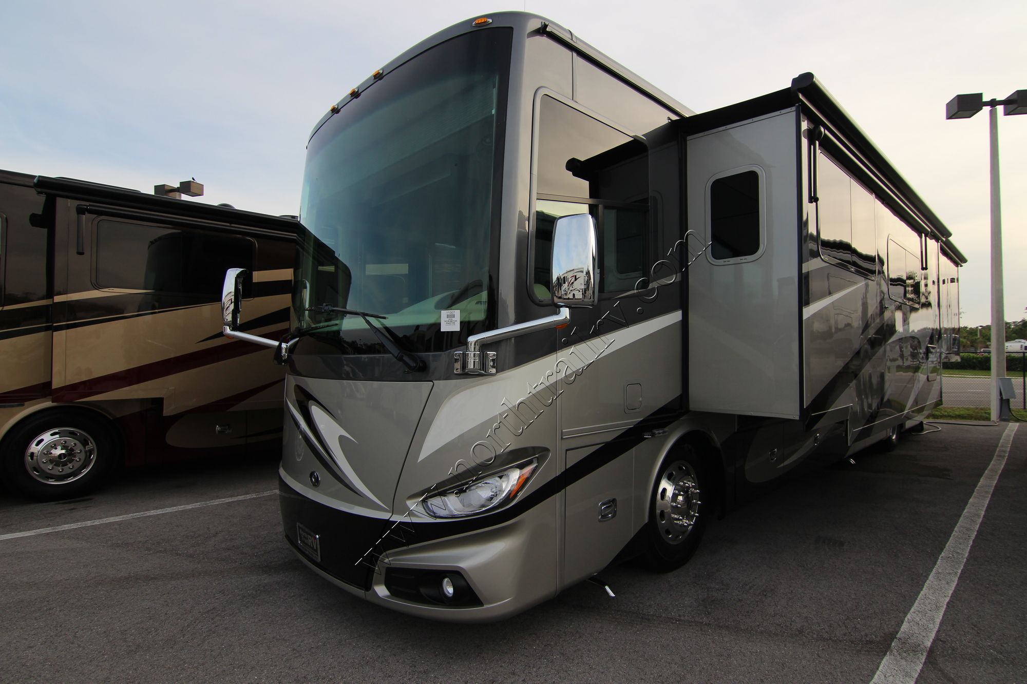 New 2018 Tiffin Motor Homes Phaeton 40 QBH Class A  For Sale