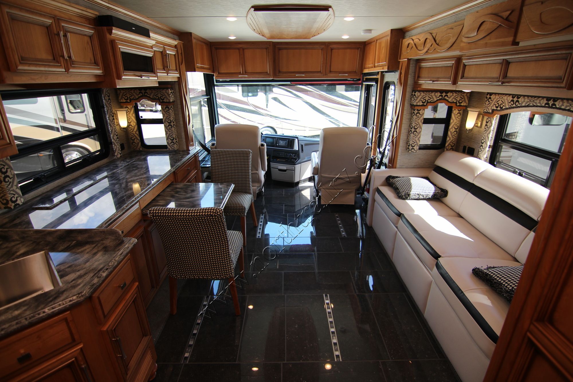 New 2018 Newmar Ventana 4046 Class A  For Sale