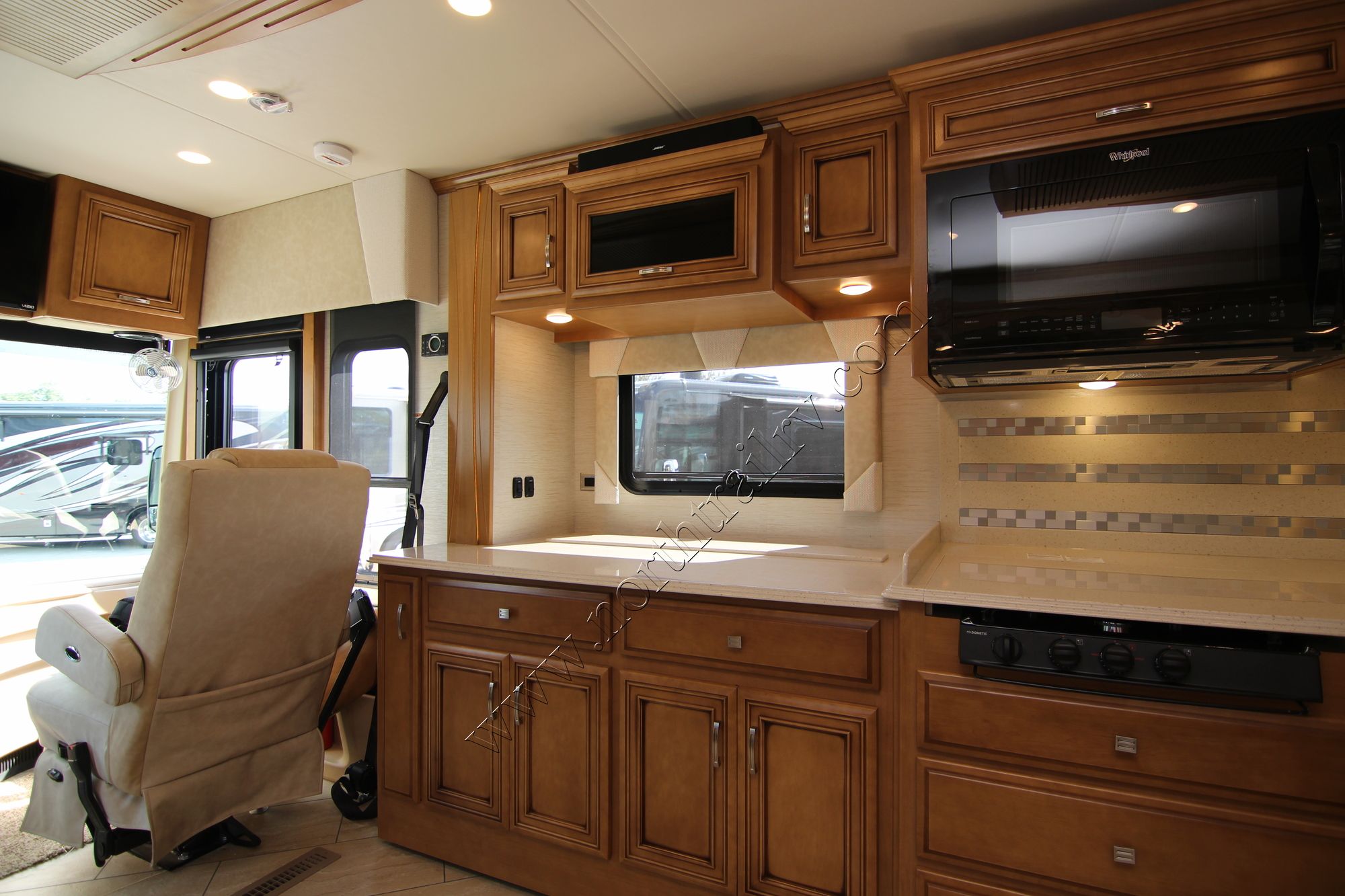 New 2018 Newmar Ventana Le 3709 Class A  For Sale