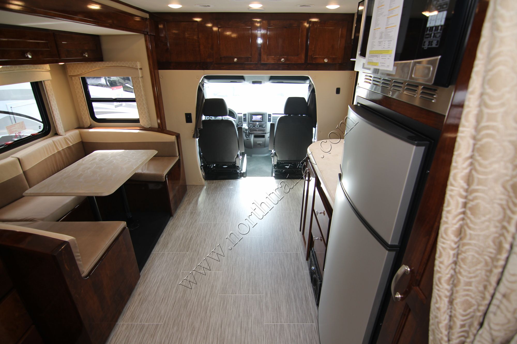 New 2018 Renegade Rv Vienna 25VFWS Class C  For Sale