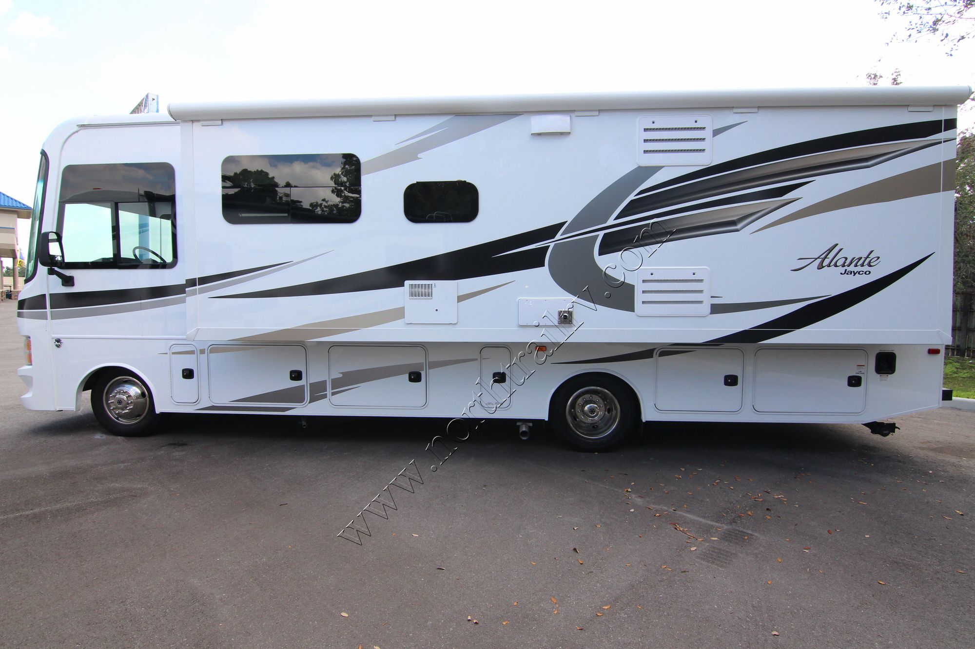 New 2018 Jayco Alante 29S Class A  For Sale