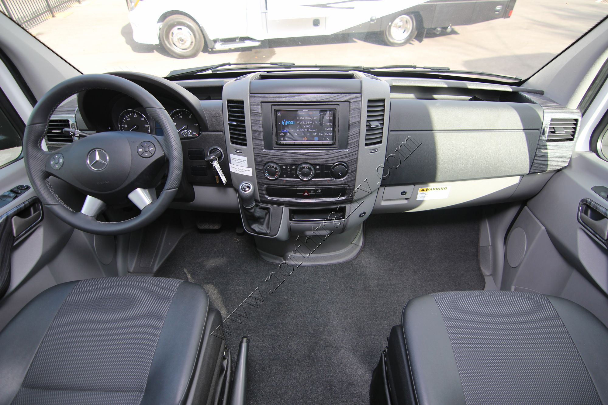 New 2018 Renegade Rv Vienna 25VQRS Class C  For Sale
