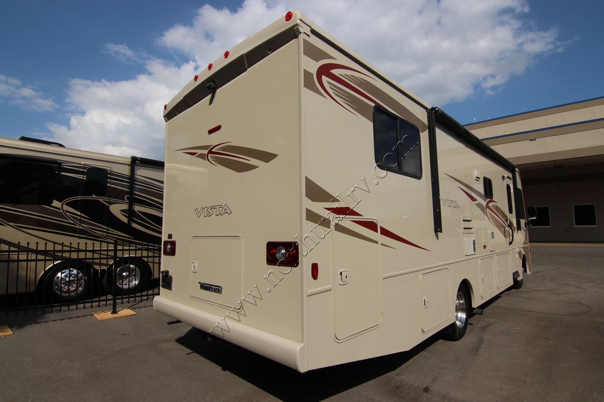 Used 2017 Winnebago Vista 31KE Class A  For Sale