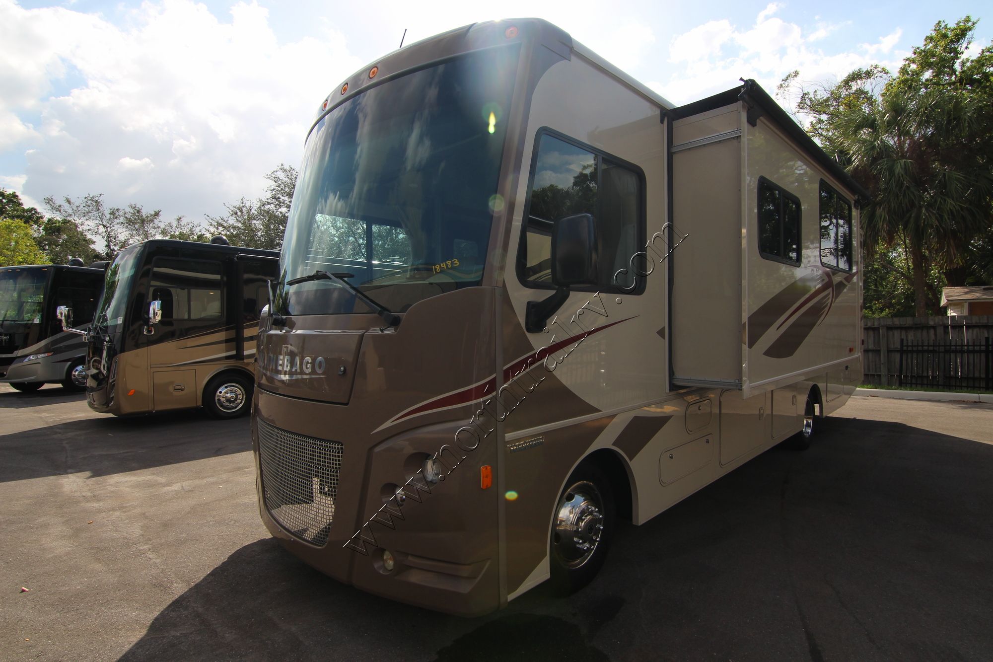 Used 2017 Winnebago Vista 31KE Class A  For Sale