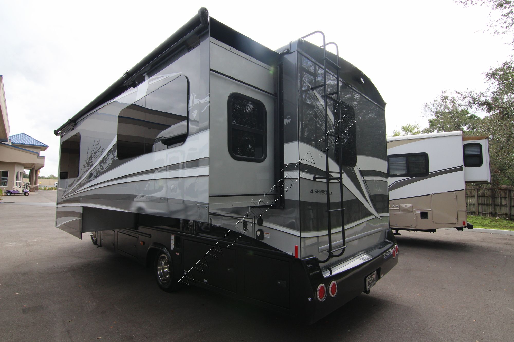 New 2018 Dynamax Isata 4 25FW Class C  For Sale