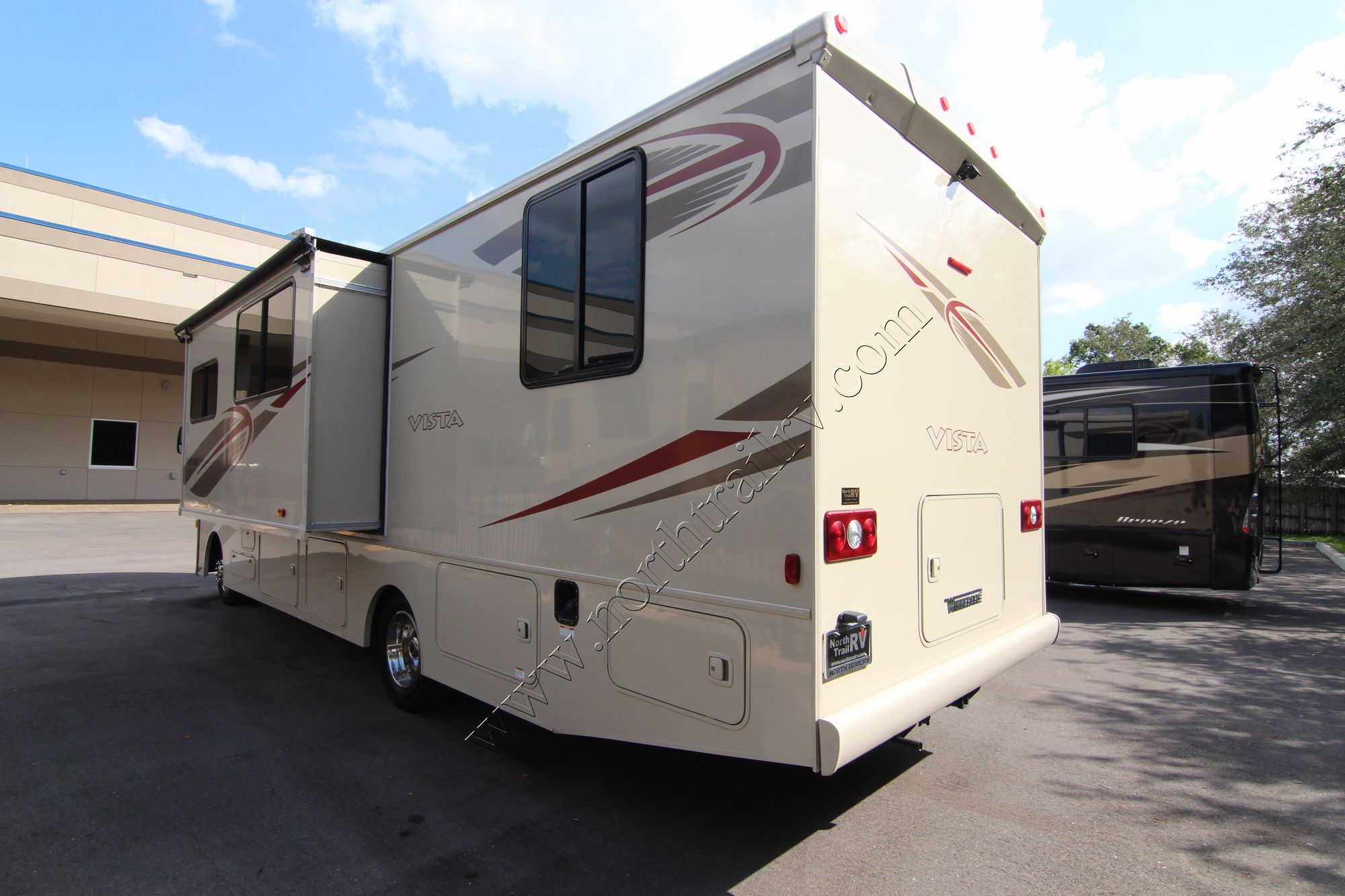 Used 2017 Winnebago Vista 31KE Class A  For Sale