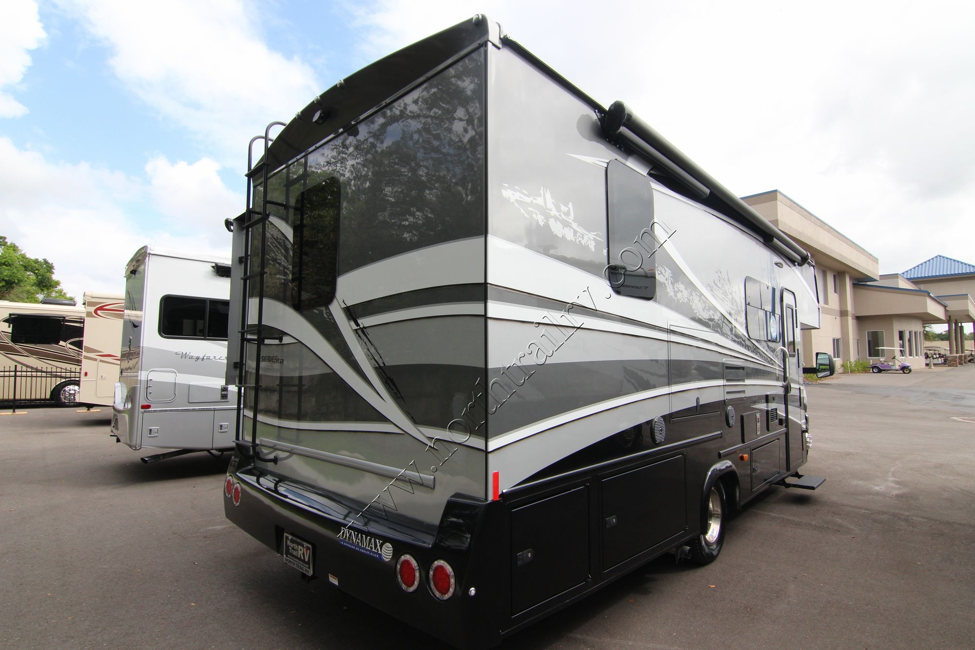 New 2018 Dynamax Isata 4 25FW Class C  For Sale