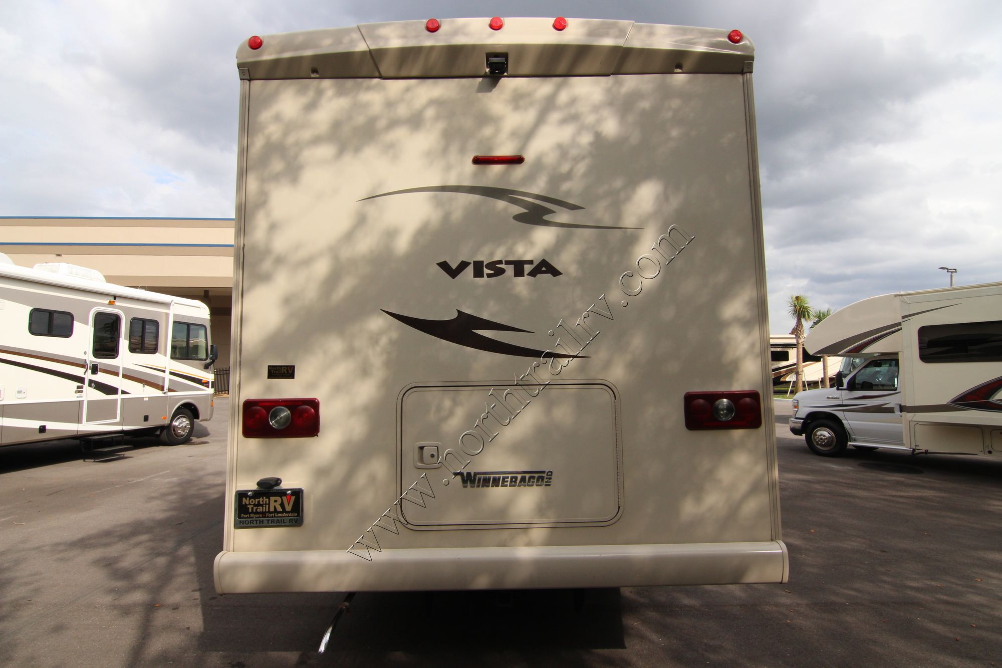 Used 2015 Winnebago Vista 31KE Class A  For Sale