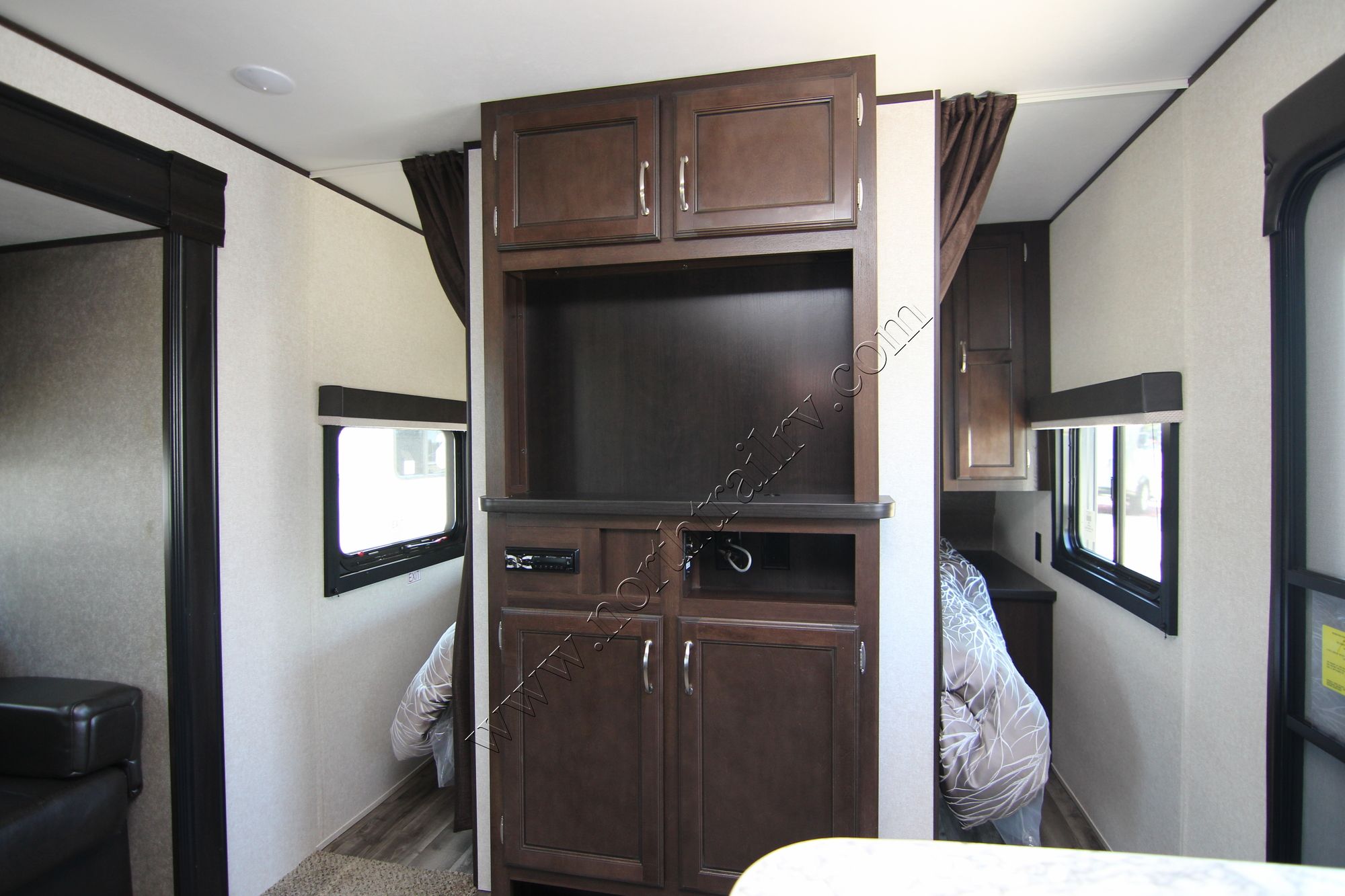 New 2018 Jayco Jay Flight SLX 267BHS Travel Trailer  For Sale