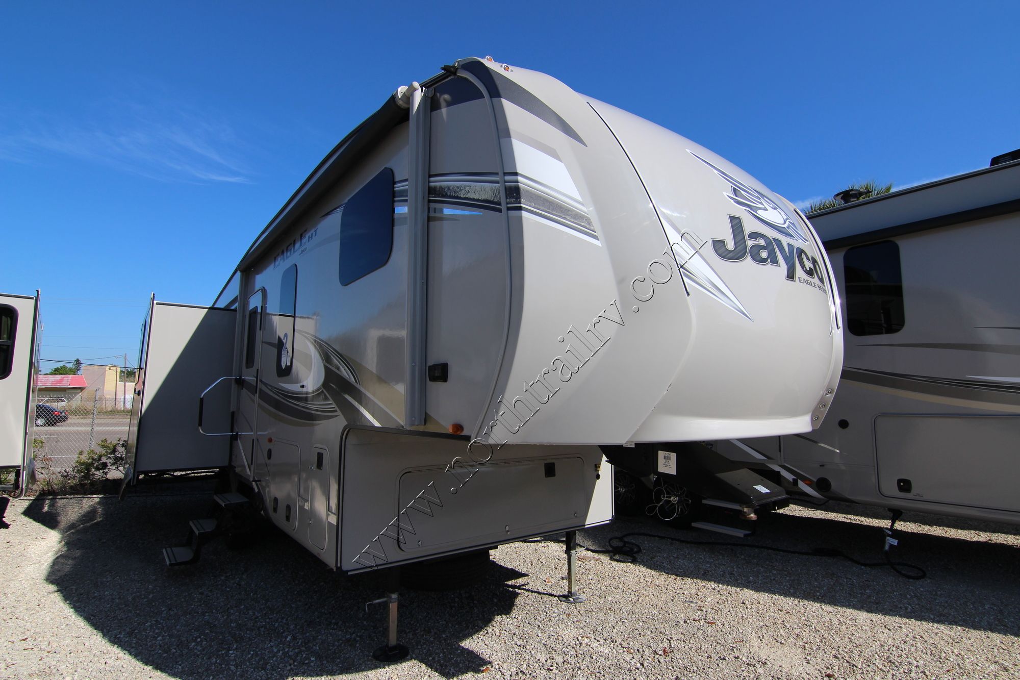 New 2018 Jayco Eagle Ht 27.5RLTS Fifth Wheel  For Sale