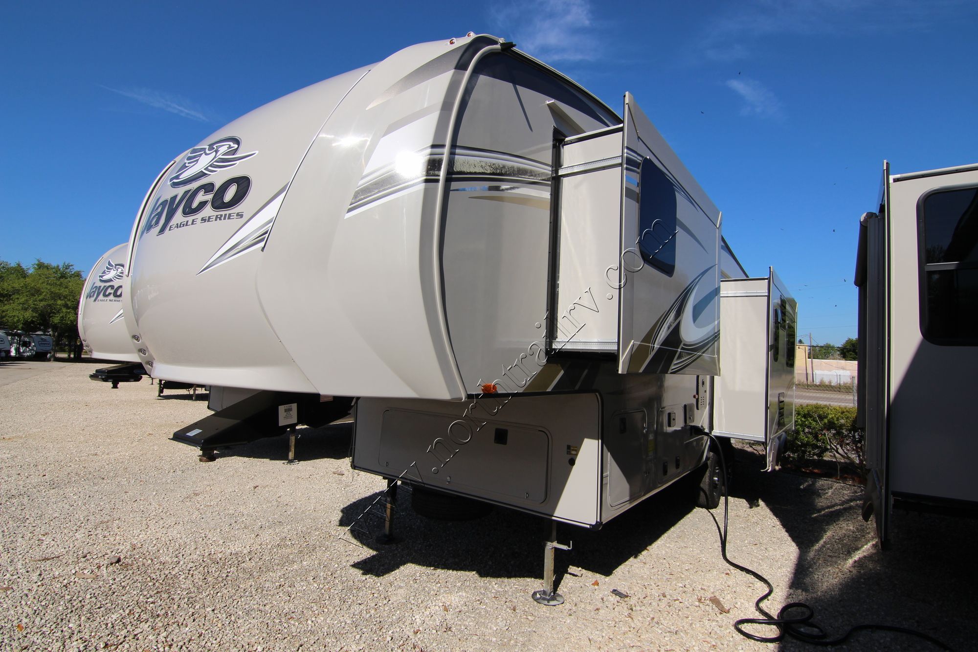 New 2018 Jayco Eagle Ht 27.5RLTS Fifth Wheel  For Sale