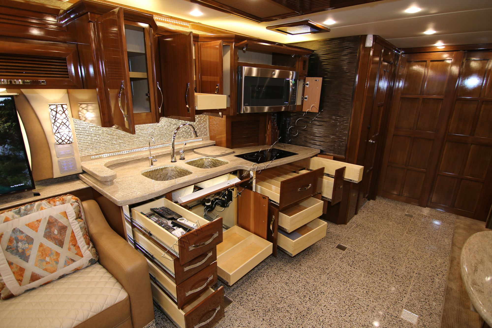 Used 2015 Newmar King Aire 4553 Class A  For Sale